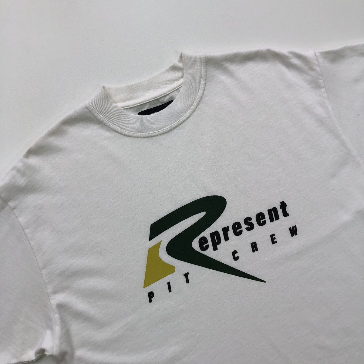 Represent Clo. Represent Pit Crew Printed T-Shirt White Rare Size US M / EU 48-50 / 2 - 2 Thumbnail