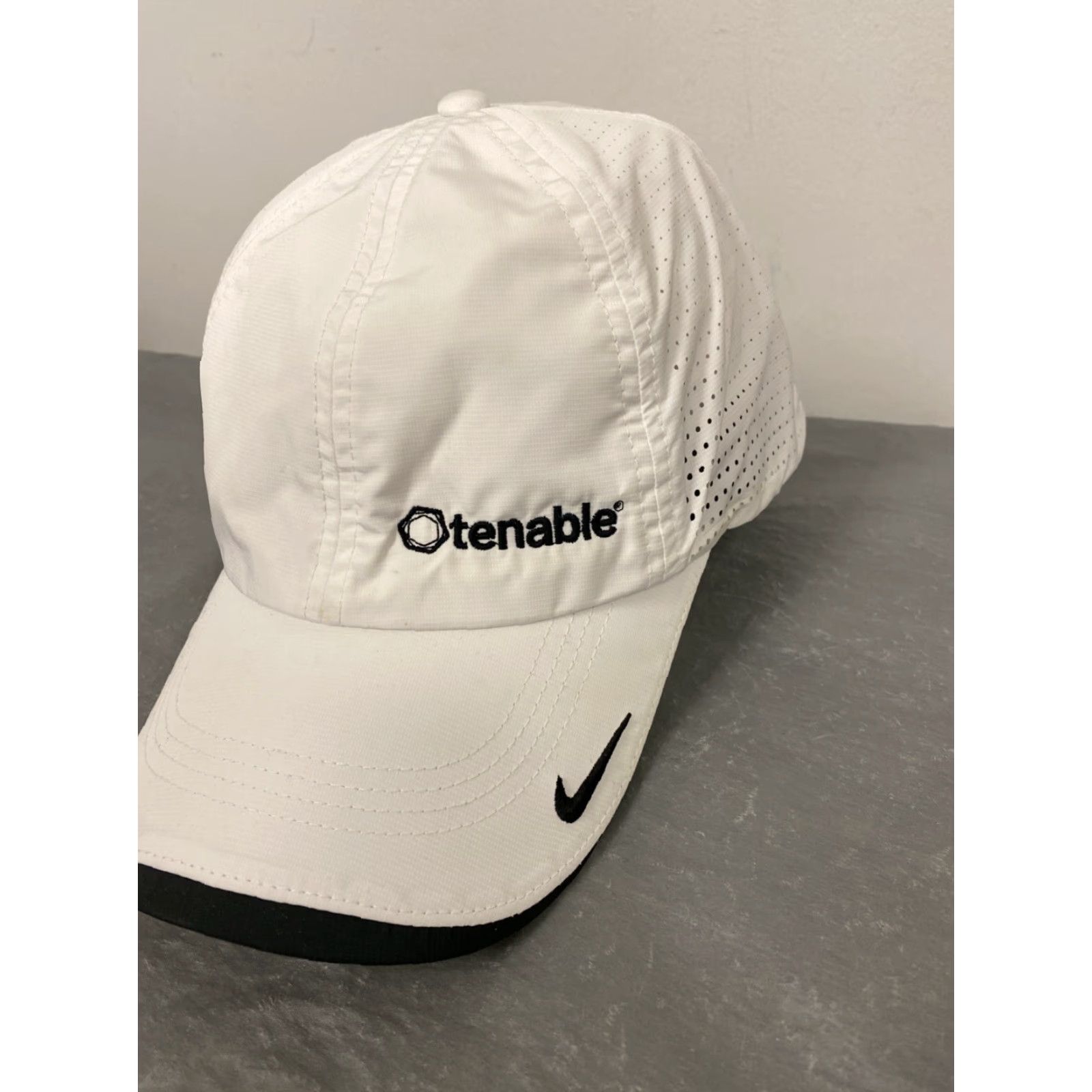 Nike Nike Hat Men’s Baseball Cap Adjustable Golf Swoosh Heritage/905 White One Size Classic 90s Streetwear Casual Sportswear Logo Cap Size ONE SIZE - 2 Thumbnail