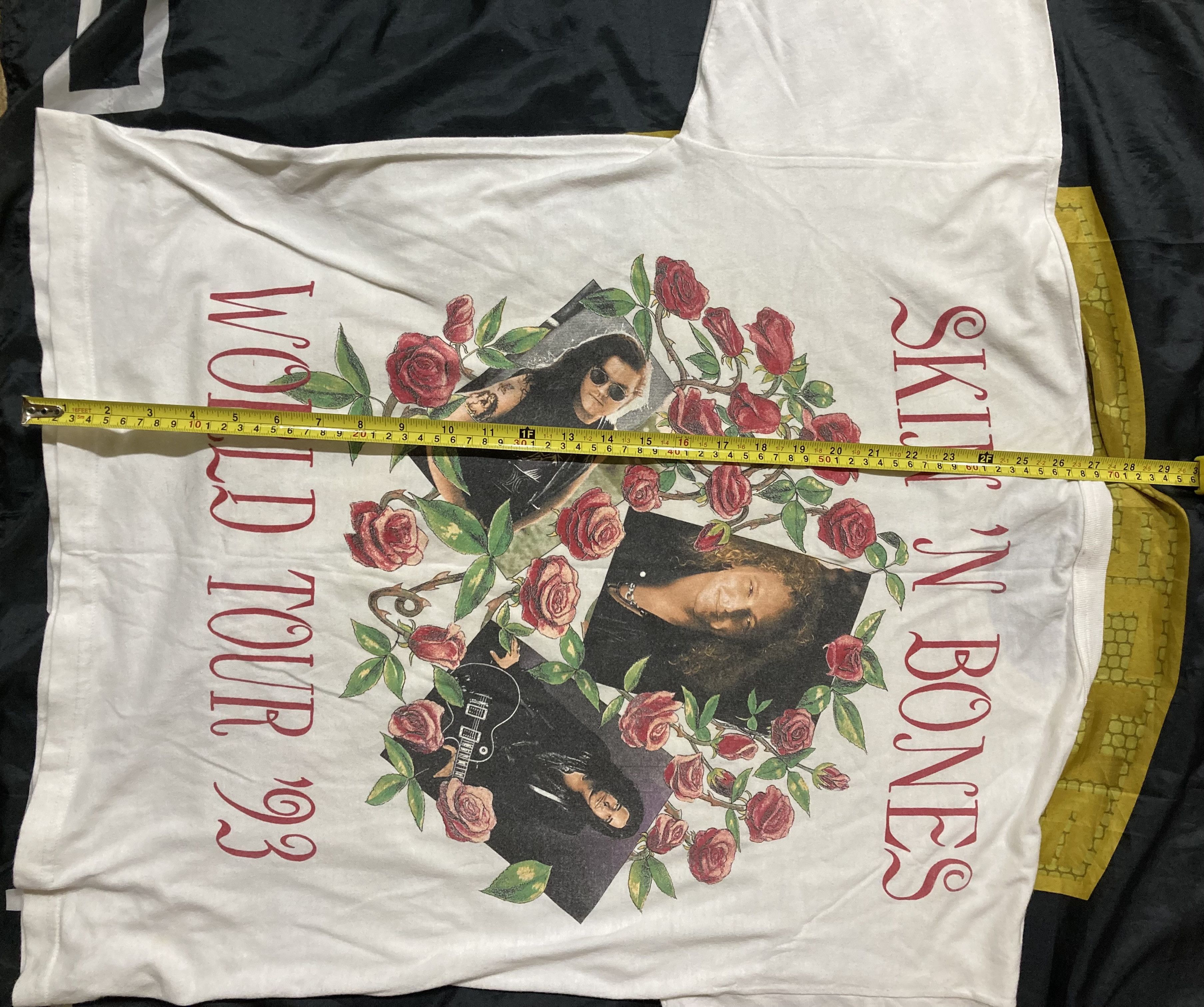 Guns N' Roses Guns N Roses 1993 World Tour Skin n Bones T Shirt Size US XL / EU 56 / 4 - 7 Thumbnail