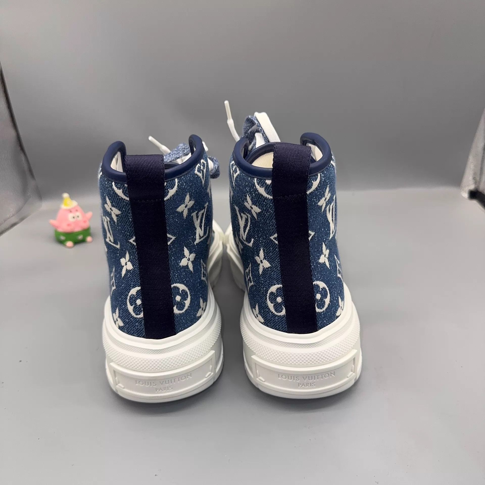 Louis Vuitton LOUIS VUITTON Squad Boot Monogram White/Blue 37.5 Size US 7 / IT 37 - 3 Thumbnail