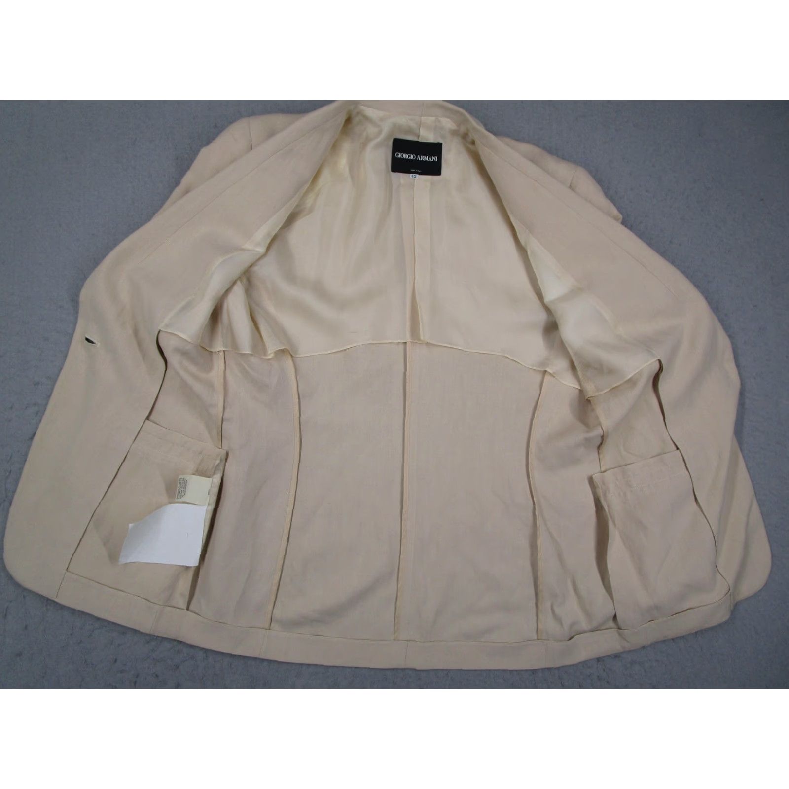 Giorgio Armani Giorgio Armani Blazer Womens IT 42 Beige Viscose Linen Tailored Single-Breasted Workwear Made in Italy Size M / US 6-8 / IT 42-44 - 3 Thumbnail