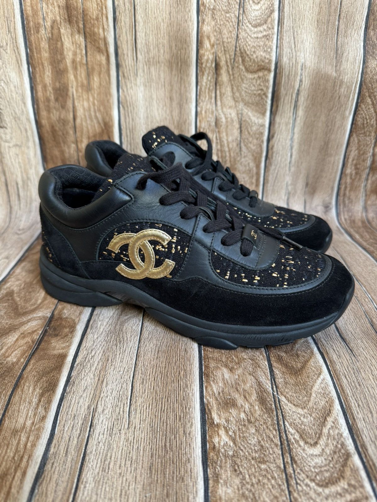 Chanel Suede Cc logo tweed trainers Size US 6 / EU 39 - 2 Thumbnail