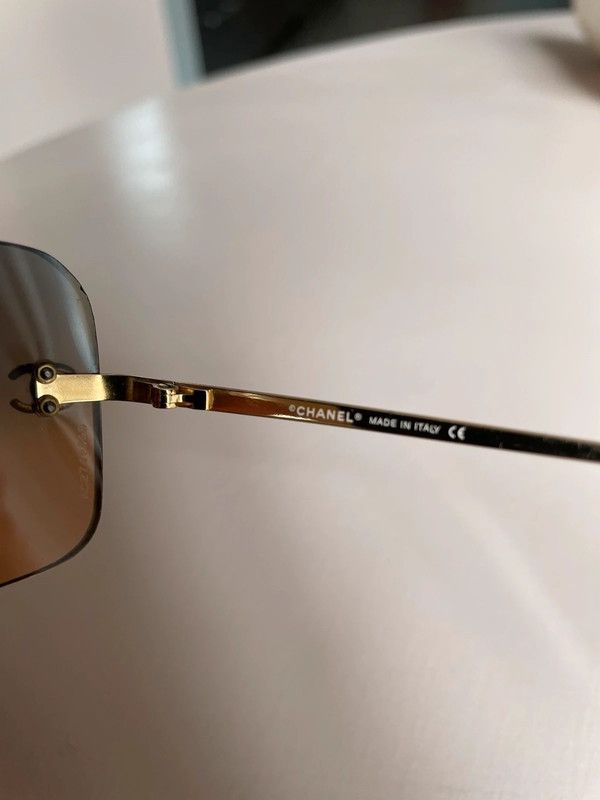Chanel Chanel Sunglasses 4017 CC Rhinestone Logo Rimless Vintage Size ONE SIZE - 5 Thumbnail