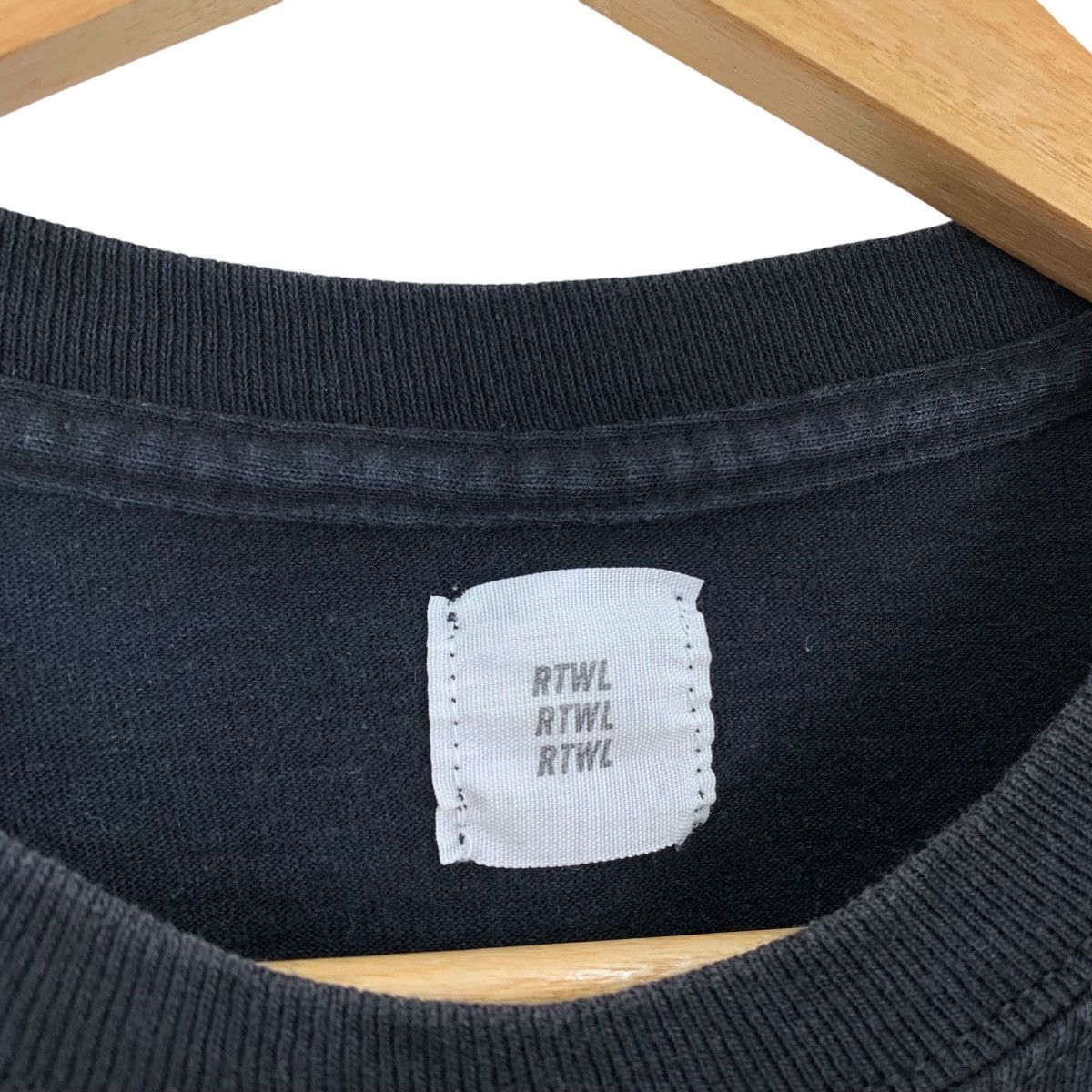 Japanese Brand GRAY WOLFPACK Hunt And Defend Japanese Brand Box Logo Tshirt Size US L / EU 52-54 / 3 - 5 Thumbnail