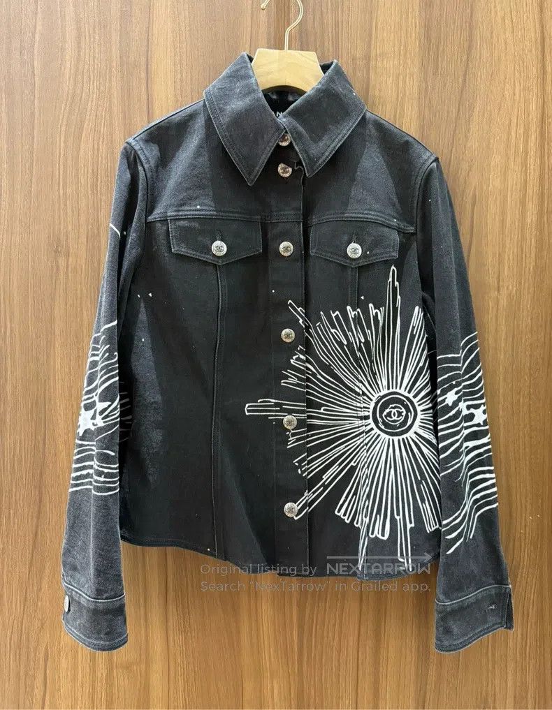 Chanel Chanel 22C sun-printed denim jacket Size M / US 6-8 / IT 42-44 - 1 Thumbnail