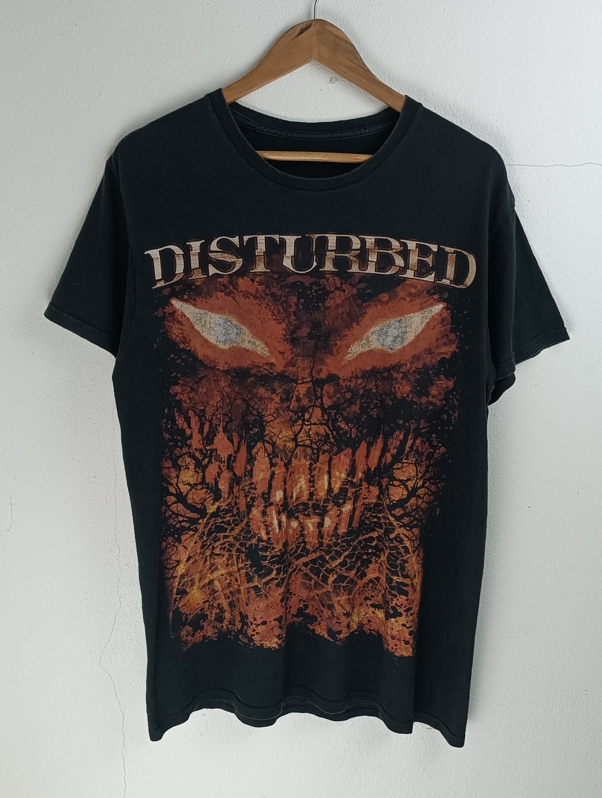 Band Tees VINTAGE 2000s DISTURBED FADED T (deftones slipknot godsmack) Size US M / EU 48-50 / 2 - 3 Thumbnail