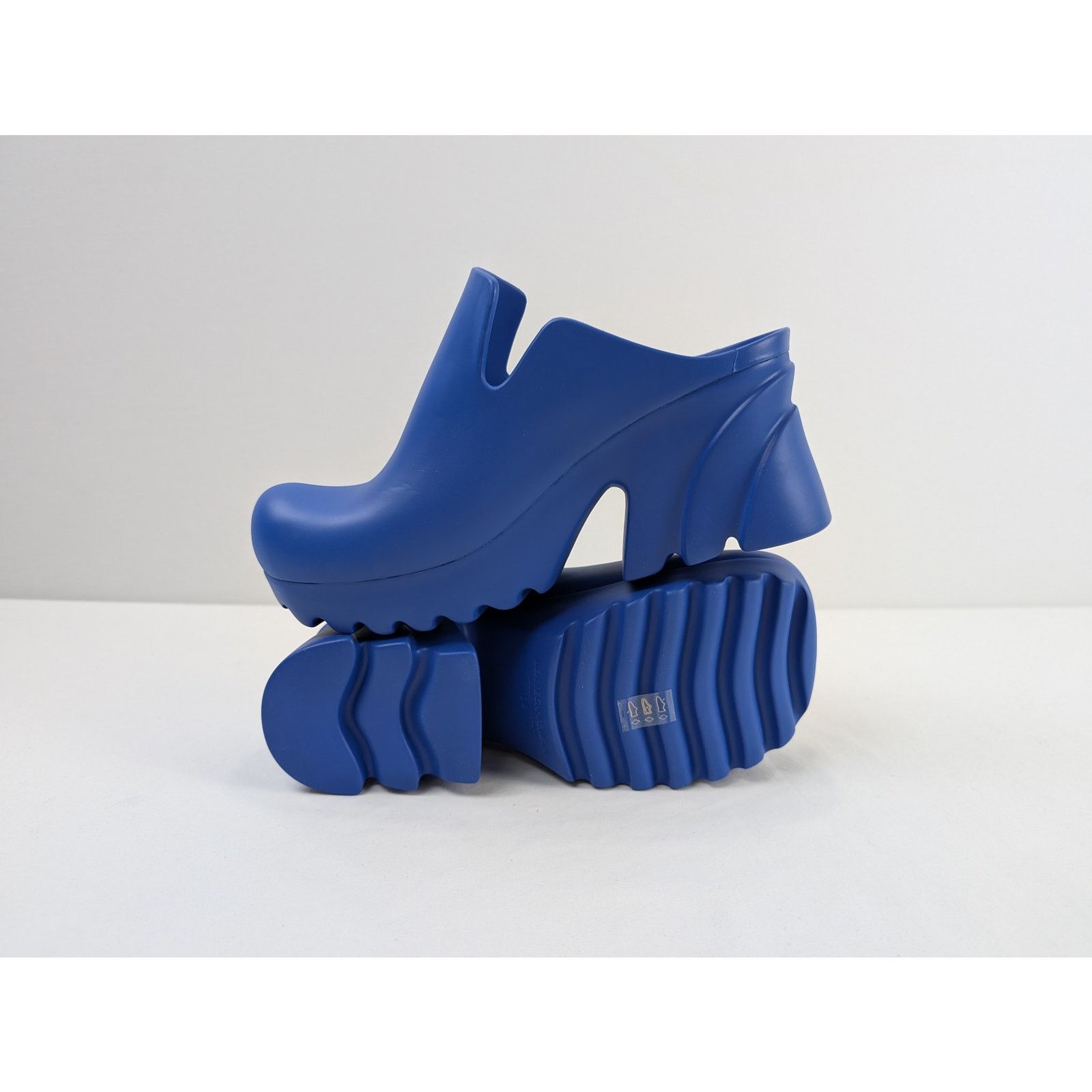 Bottega Veneta o1rshd1 Gel Rubber Pump Micro Rubber Boots in Cobalt Size US 9 / IT 39 - 12 Thumbnail