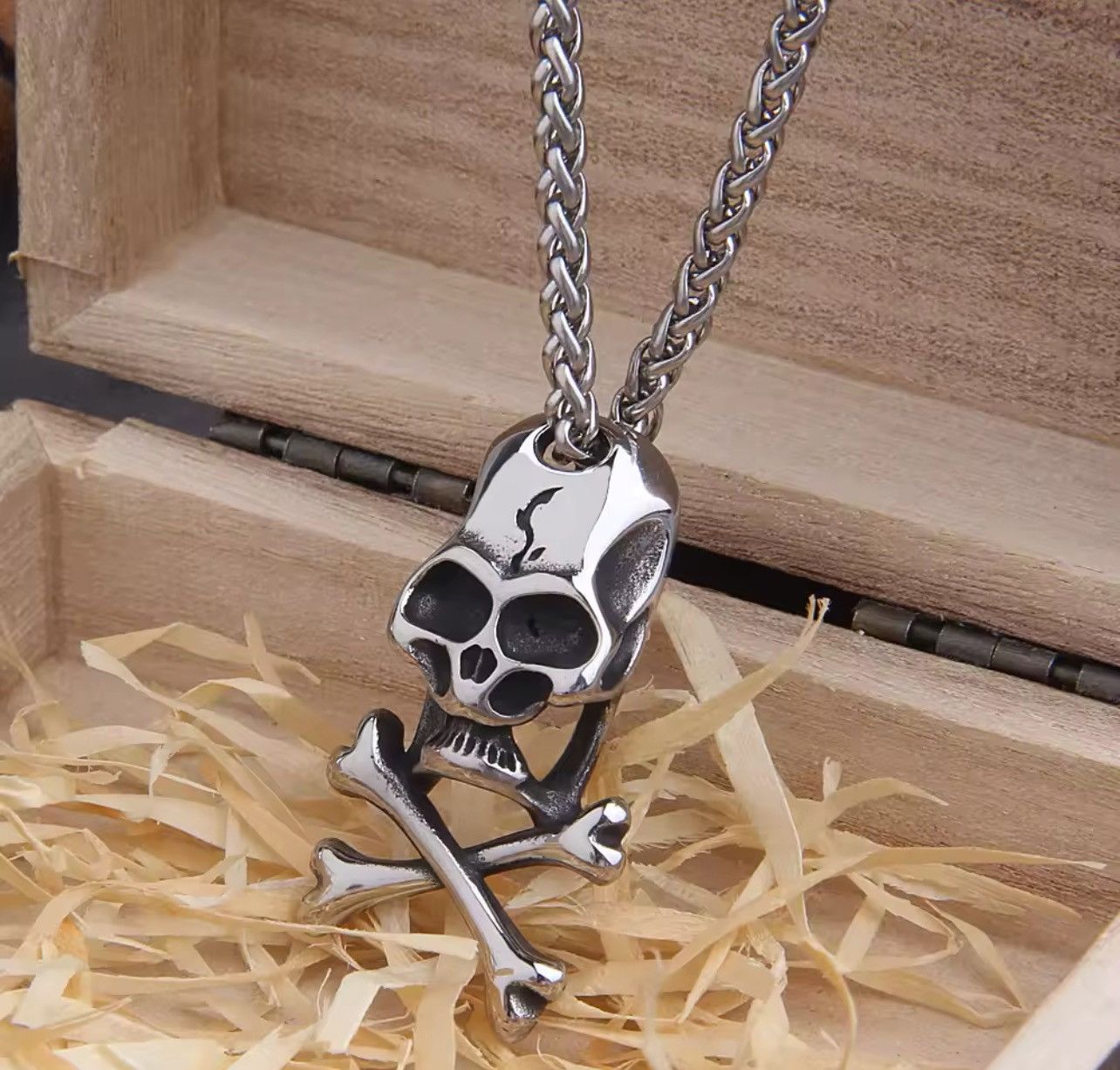 Jewelry Skull Pendant Necklace Size ONE SIZE - 1 Thumbnail