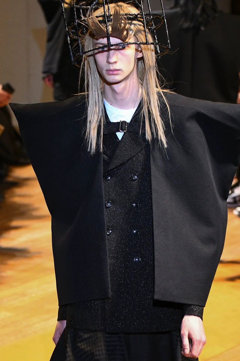 Comme des Garcons Comme Des Garcons Black deconstruction abnormity long slee Size M / US 6-8 / IT 42-44 - 2 Thumbnail