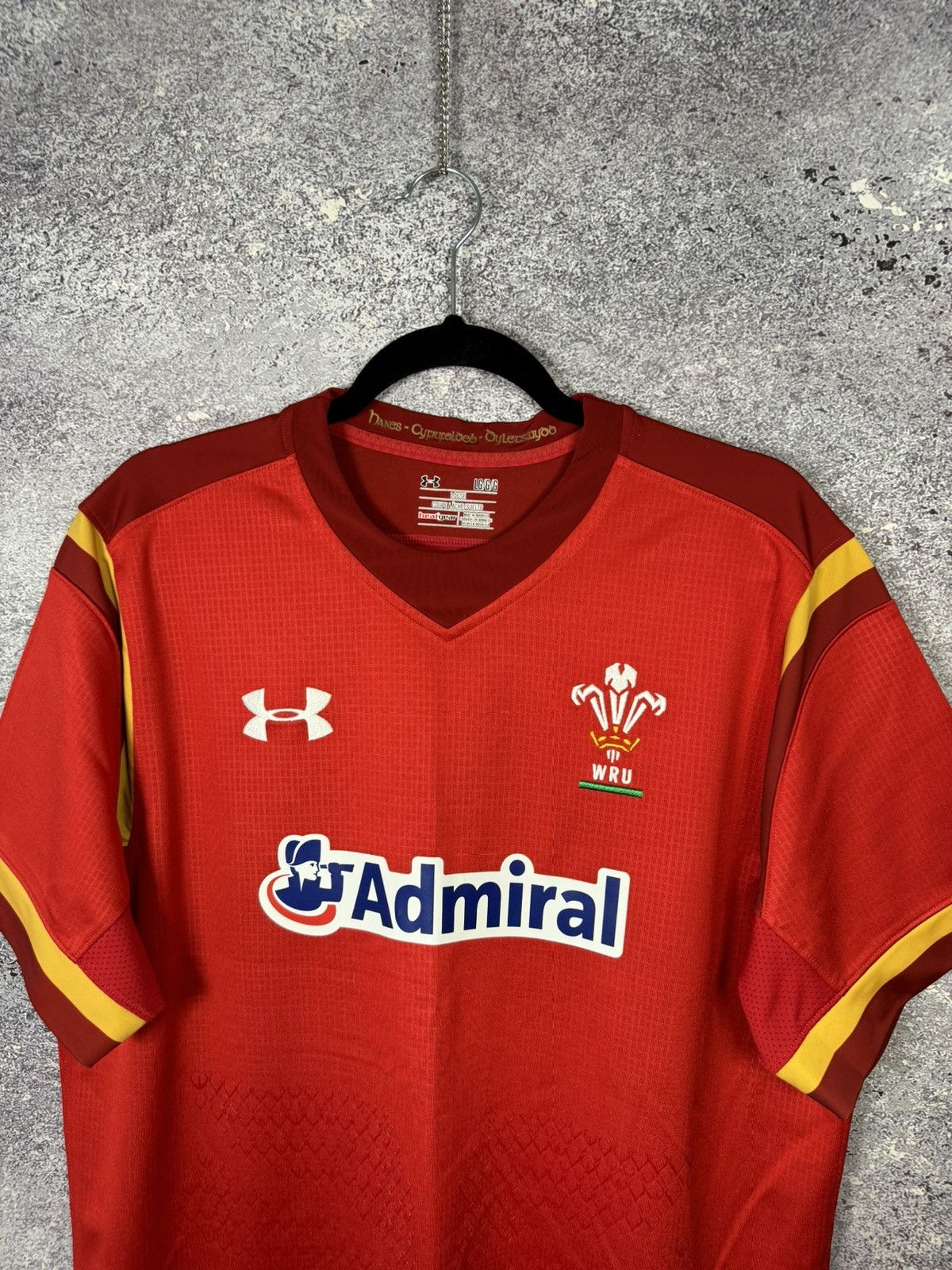 Under Armour Men’s Rugby Union Wales 2015/16 Home Under Armour Jersey Size US L / EU 52-54 / 3 - 6 Thumbnail