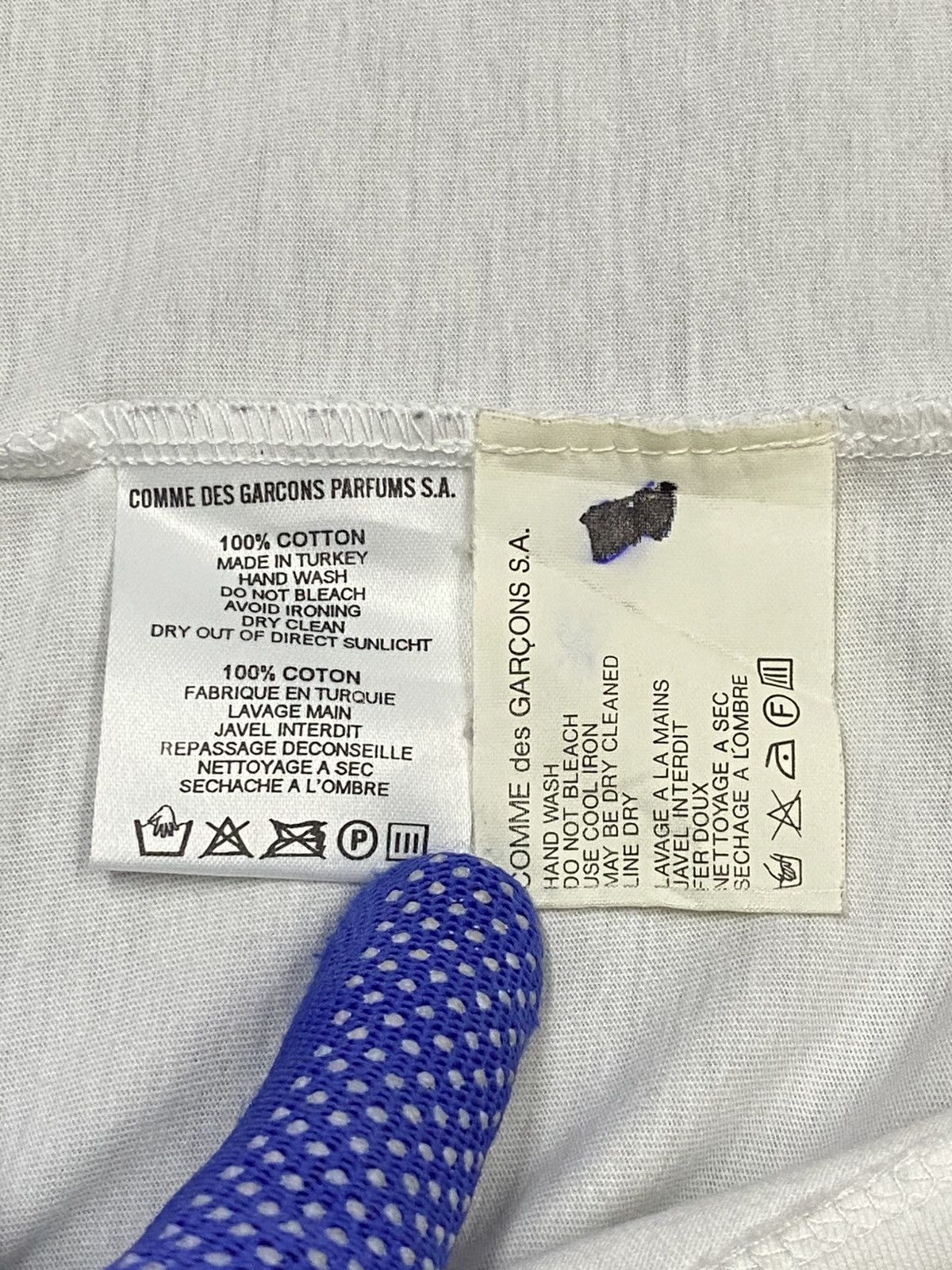 Comme des Garcons Comme Des Garçons Parfums White Shirts Size US M / EU 48-50 / 2 - 7 Thumbnail