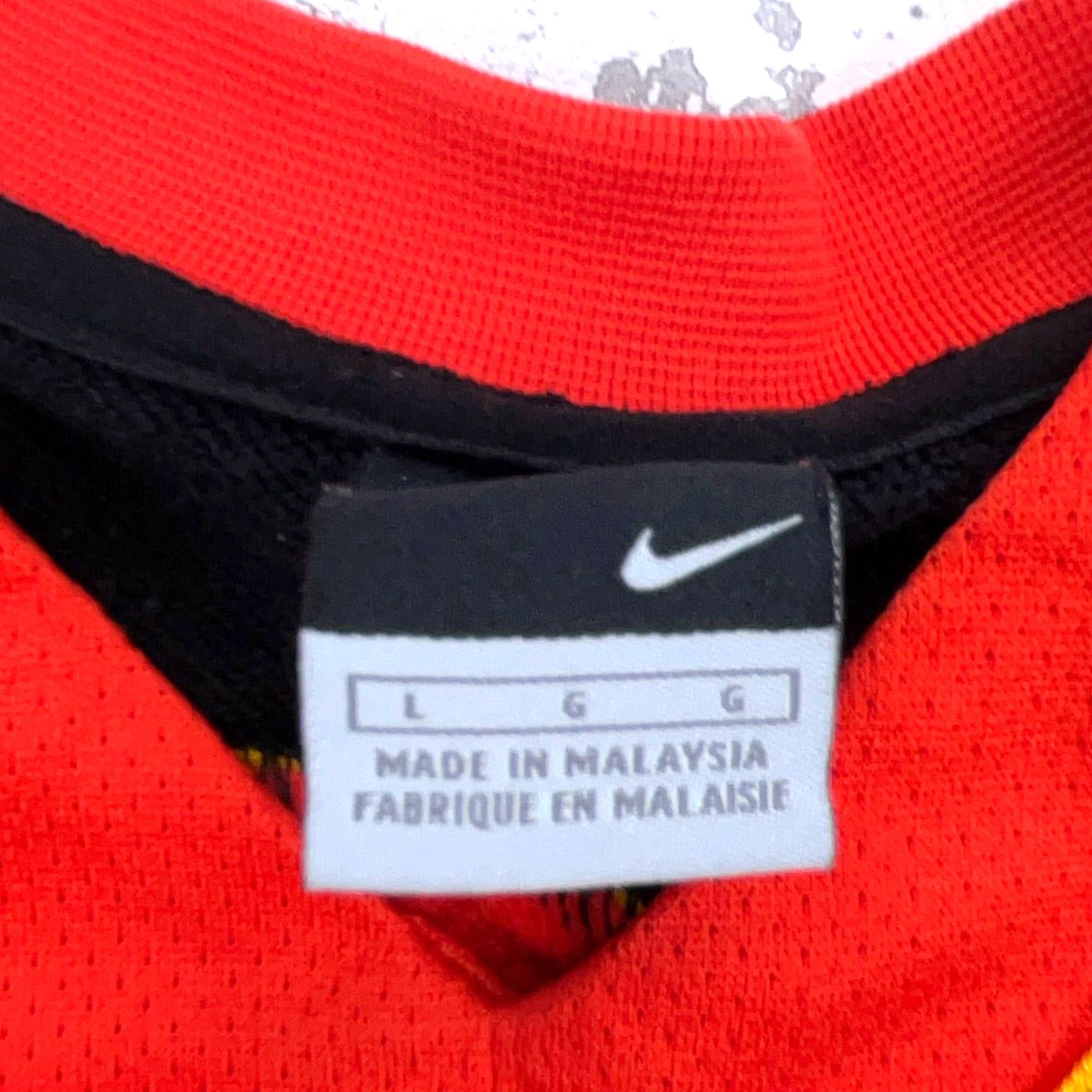 Nike VINTAGE Nike Sweatshirt Men L Black Red Center Swoosh Hoop Tech Y2K Performance Size US L / EU 52-54 / 3 - 4 Thumbnail
