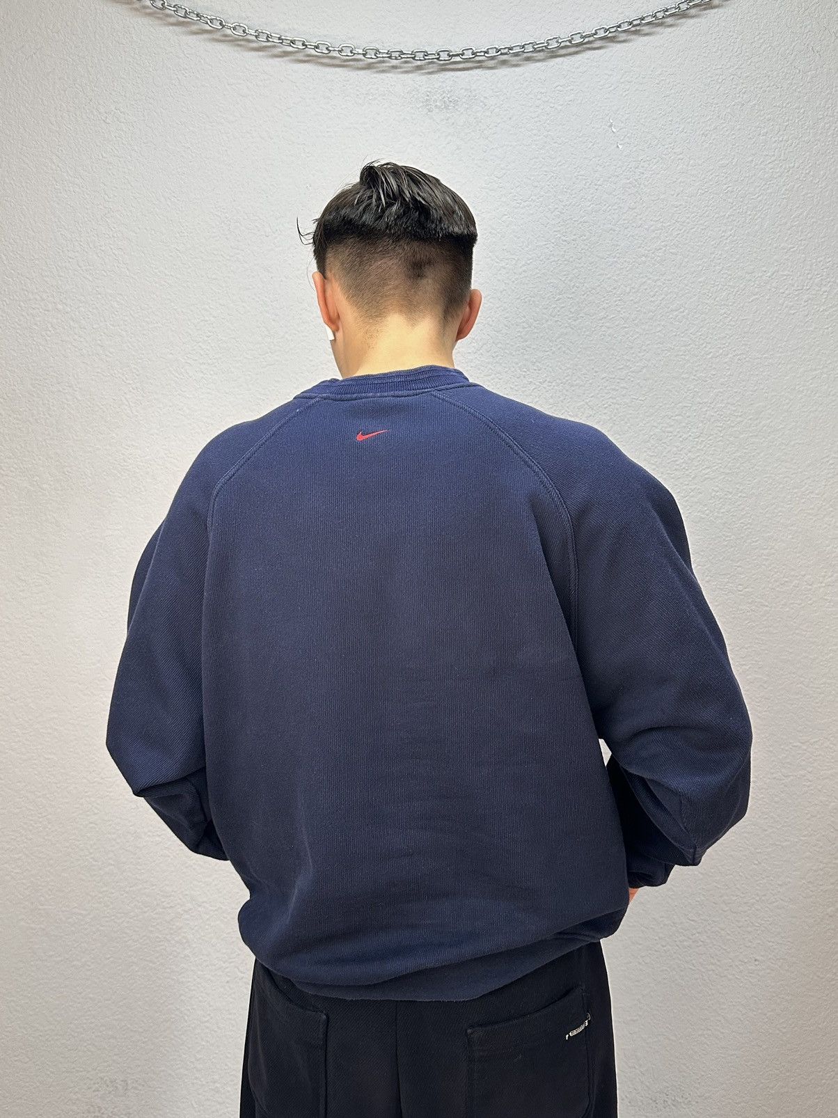 Nike Nike navy crewneck sweatshirt Y2K minimal sports style Size US L / EU 52-54 / 3 - 17 Thumbnail