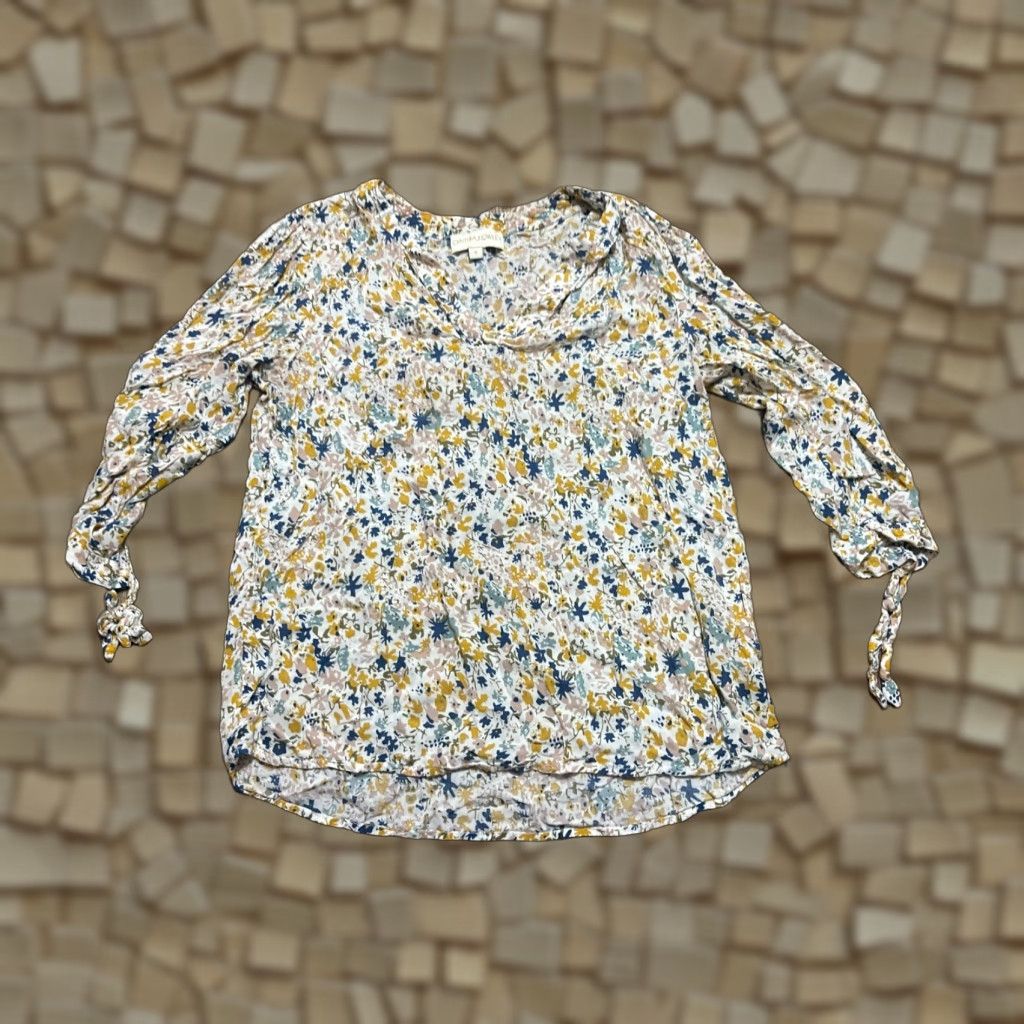 Cynthia Rowley Cynthia Rowley Shirt Women's Size Small Floral V-neck 3/4 Sleeve Multicolor Casual T-Shirt Womens Size S / US 4 / IT 40 - 1 Thumbnail