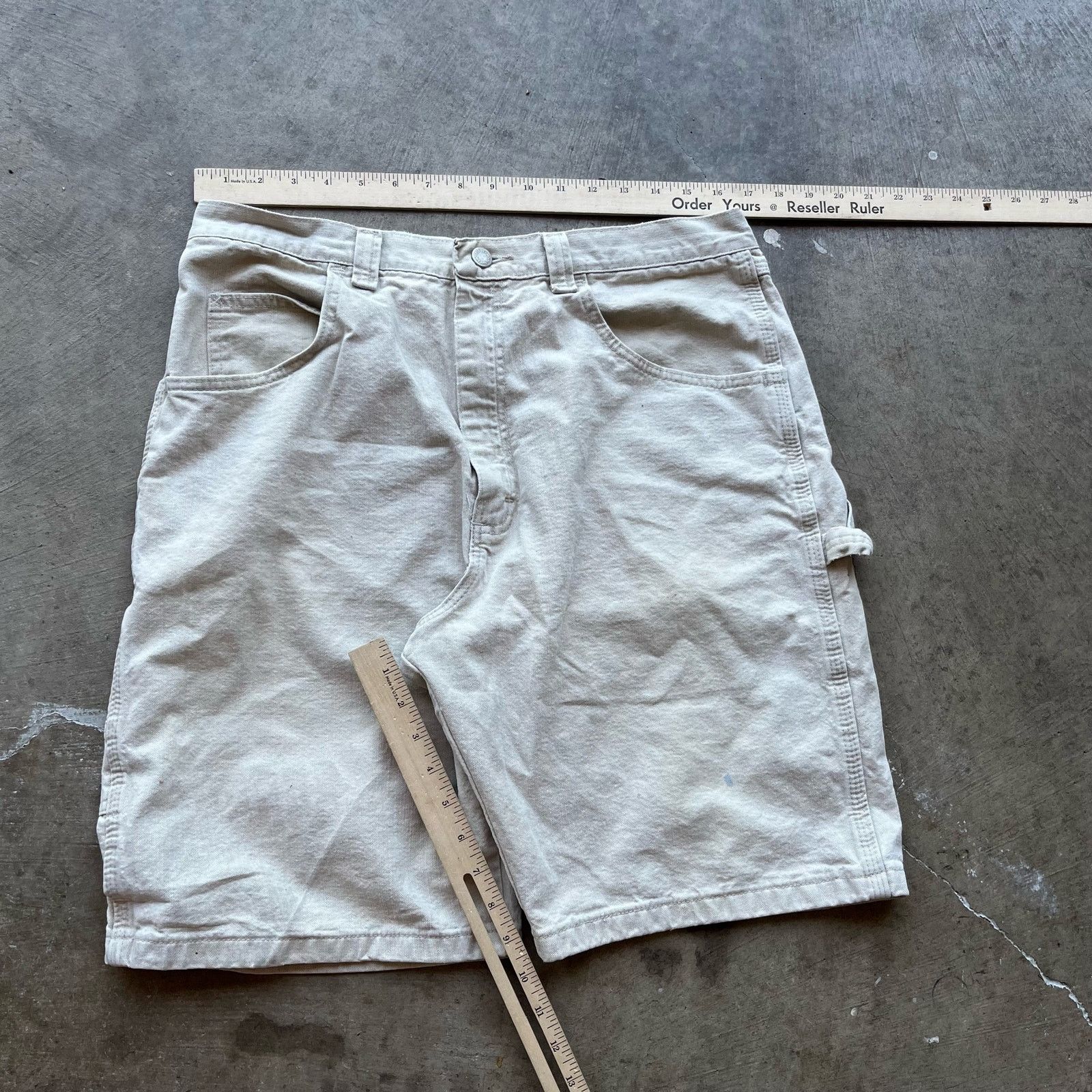 Vintage VINTAGE BAGGY CARHARTT SHORTS CREAM SZ 34 Size US 34 / EU 50 - 4 Thumbnail