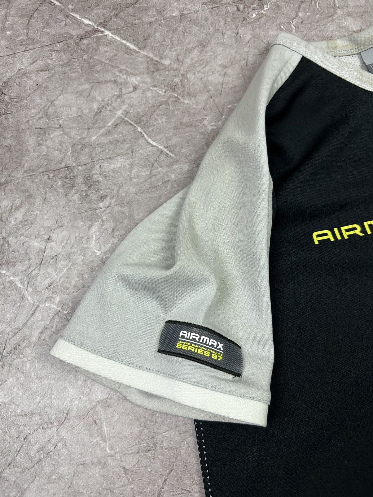 Japanese Brand × Nike × Vintage VINTAGE NIKE AIR MAX BIG LOGO DRILL TEE T-SHIRT 90'S Size US S / EU 44-46 / 1 - 7 Thumbnail