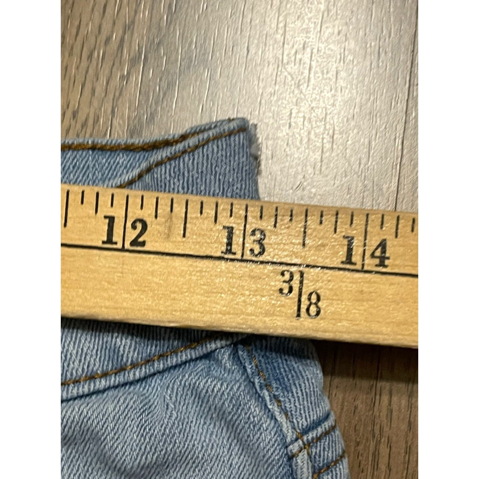 Vintage VINTAGE No Boundaries Shorts Woman's Size 7 Blue Denim High Rise Cut Off Size 28" / US 6 / IT 42 - 6 Thumbnail