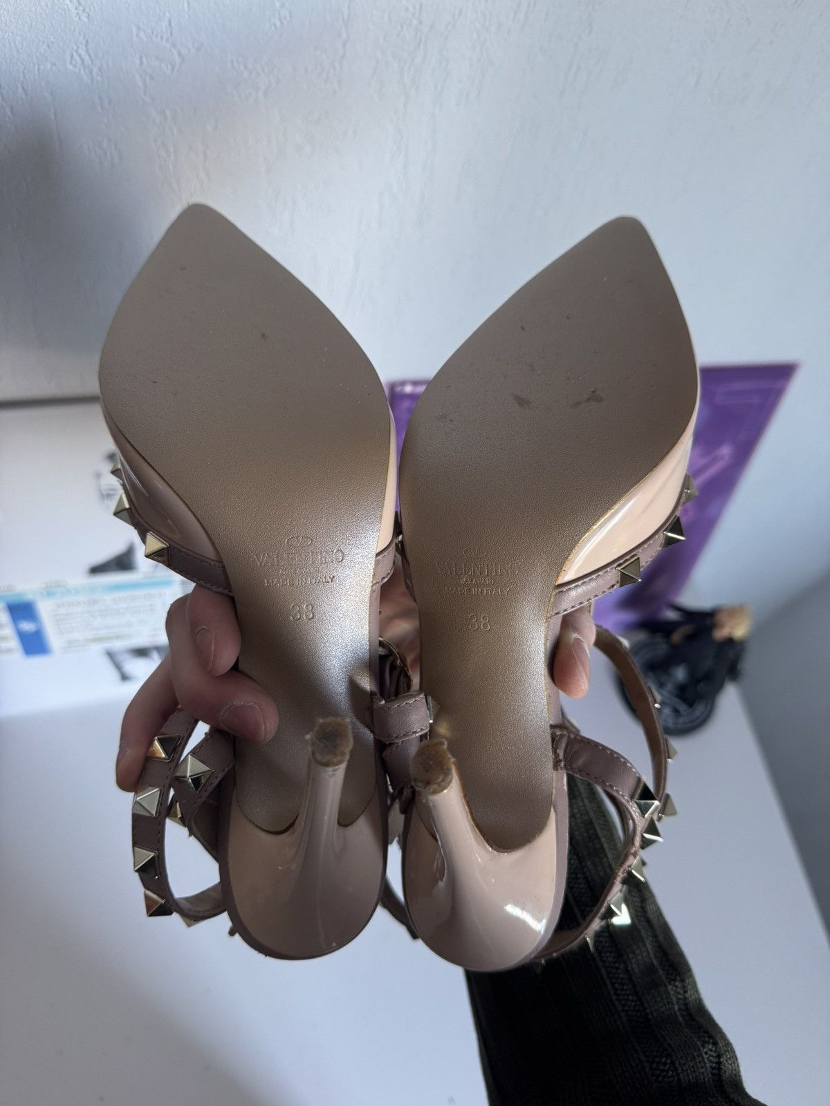 Valentino Valentino Garavani Rockstud Patent Leather Heels – Nude Size US 7 / IT 37 - 15 Thumbnail