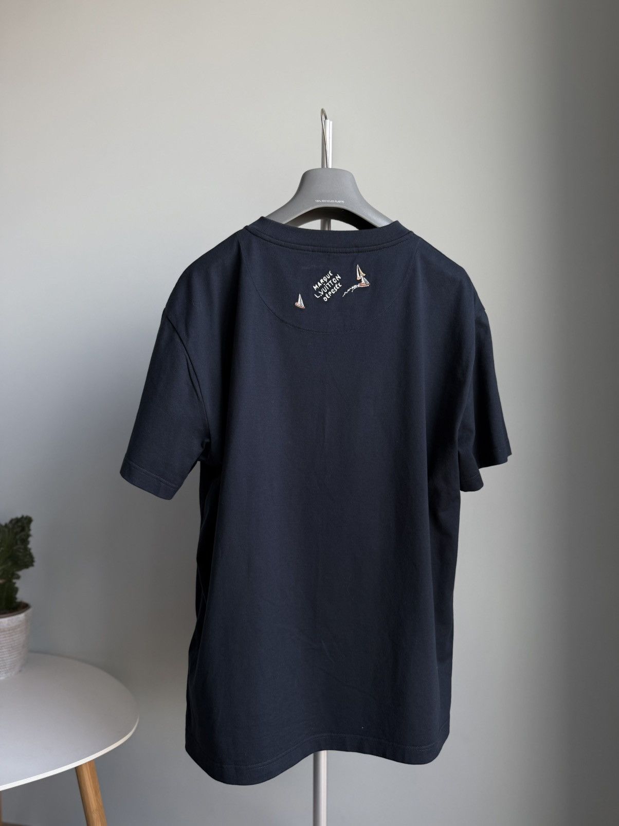Louis Vuitton Louis Vuitton Sailboat LV Logo Embroidered Cotton T-Shirt Size US L / EU 52-54 / 3 - 11 Thumbnail
