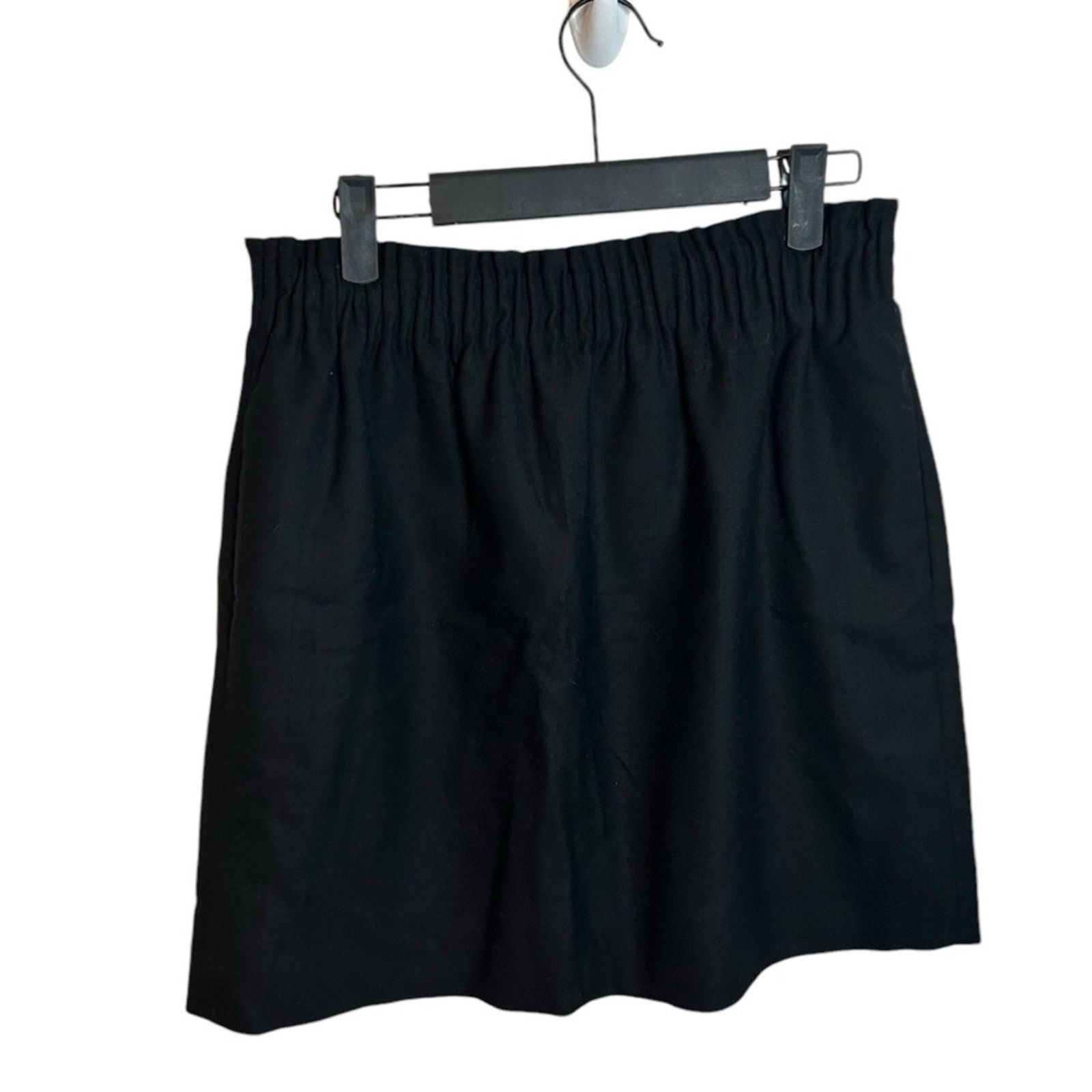 J.Crew J.Crew Classic Black Wool Paperbag Mini Skirt Size 28" / US 6 / IT 42 - 1 Thumbnail