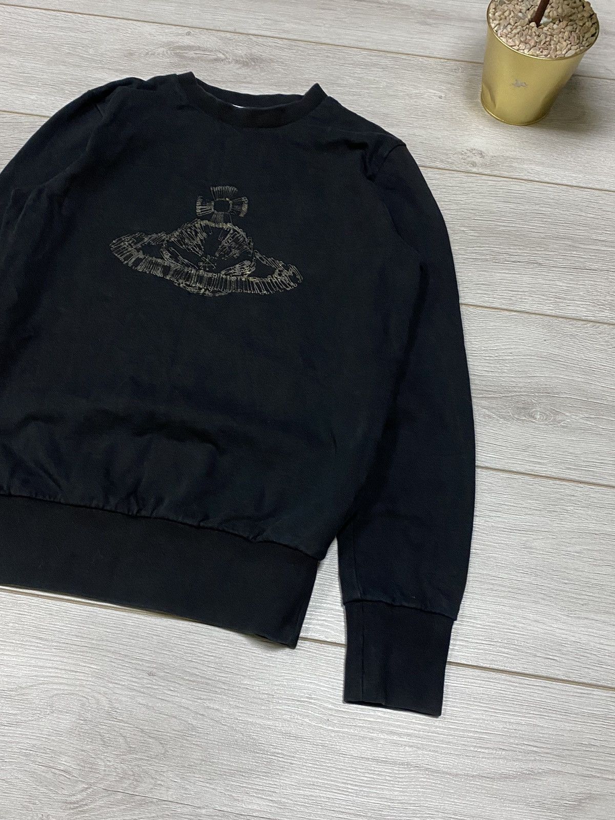Vivienne Westwood Vivienne Westwood big orb Pin sweatshirt Size US M / EU 48-50 / 2 - 7 Thumbnail
