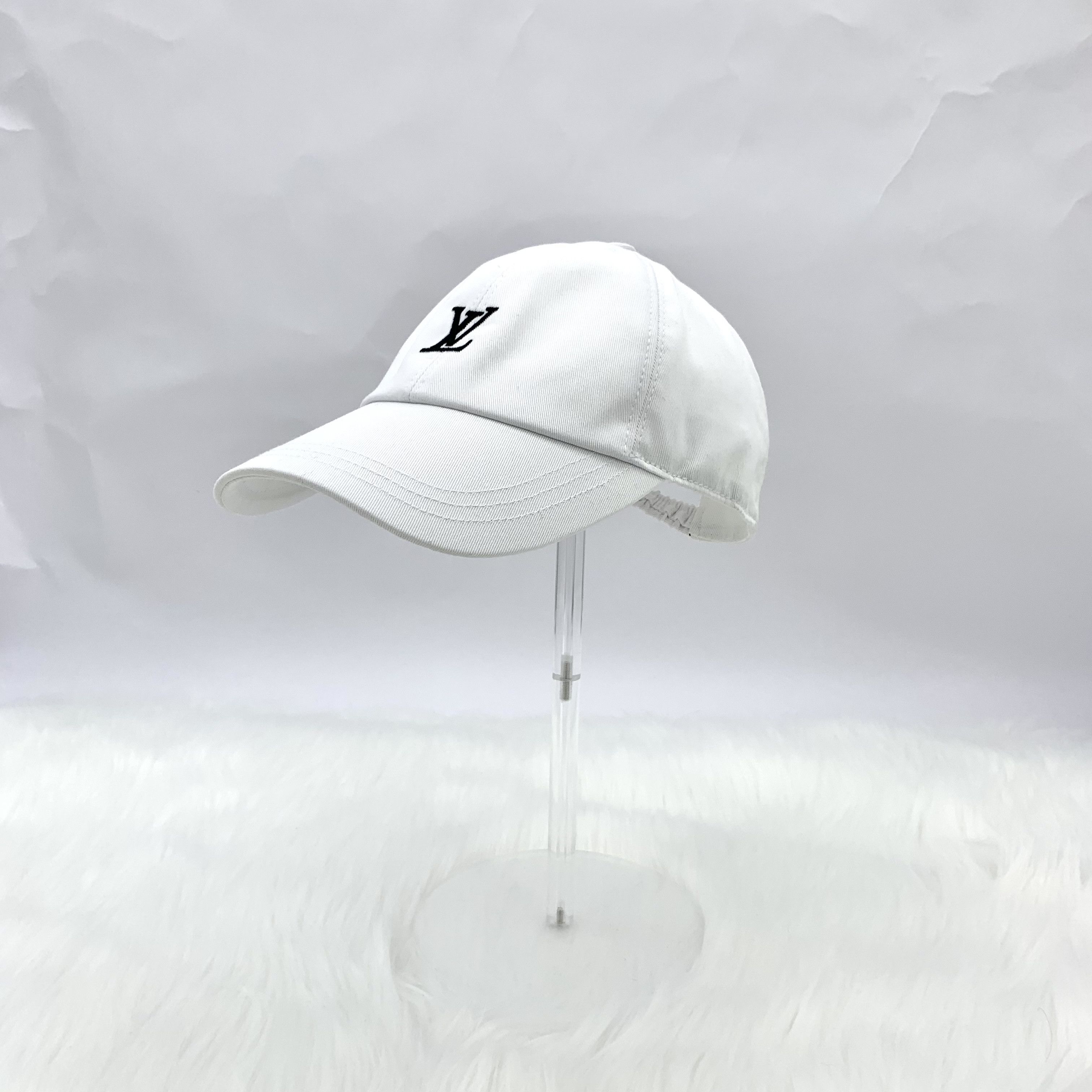Louis Vuitton Louis Vuitton White Logo Cotton Cap (57) Size ONE SIZE - 9 Thumbnail