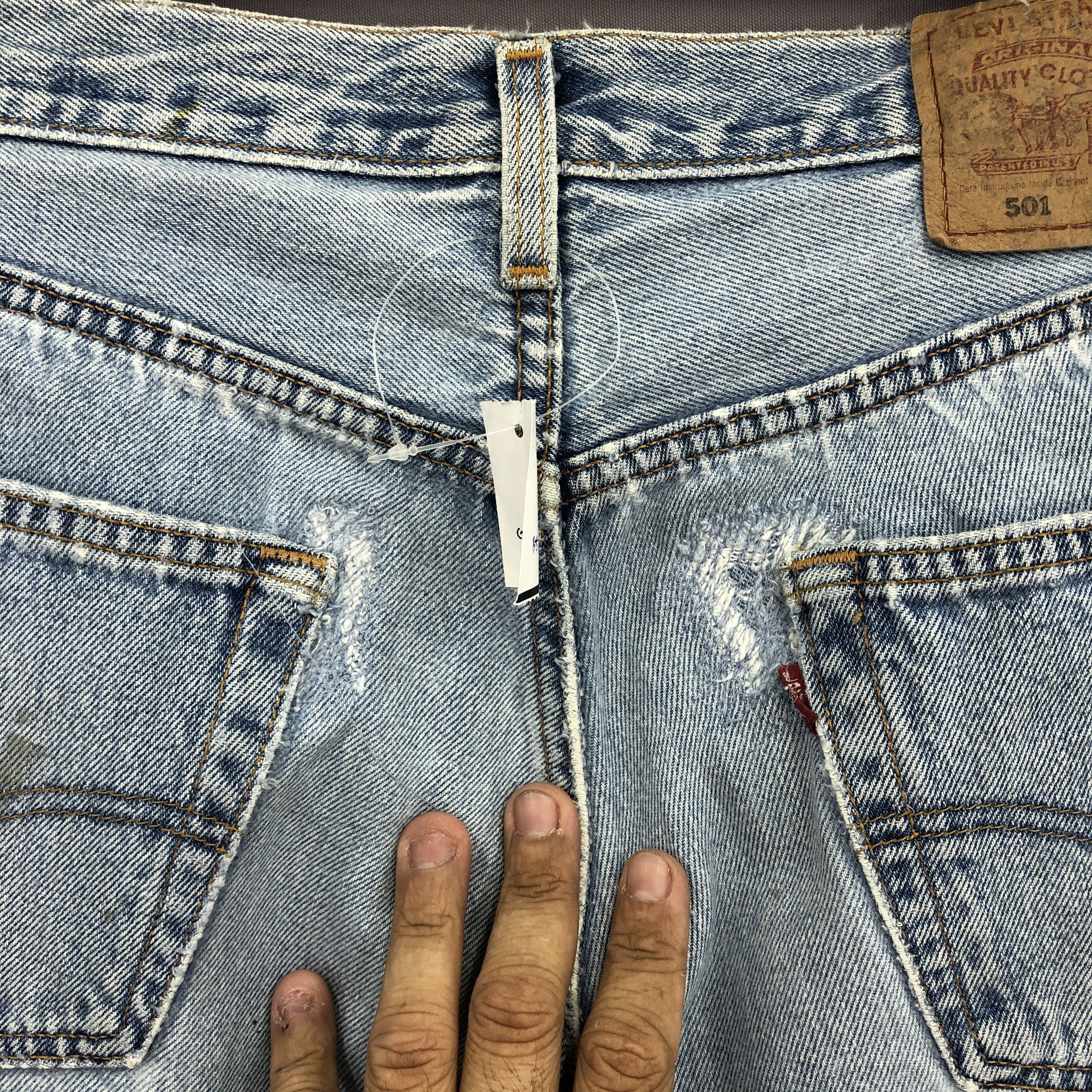Levi's Vintage Levis 501 Sunfaded Jeans Levi's Ripped Faded Denim Size US 32 / EU 48 - 10 Thumbnail