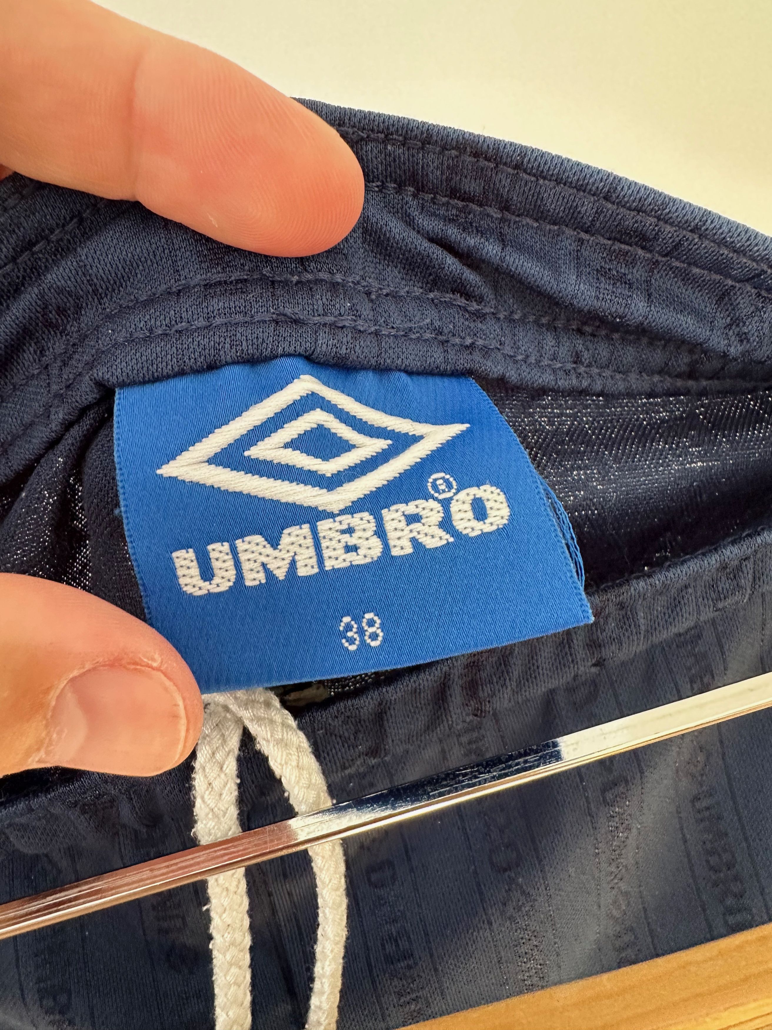 Umbro 90's UMBRO shorts polyester vintage Size US 38 / EU 54 - 6 Thumbnail