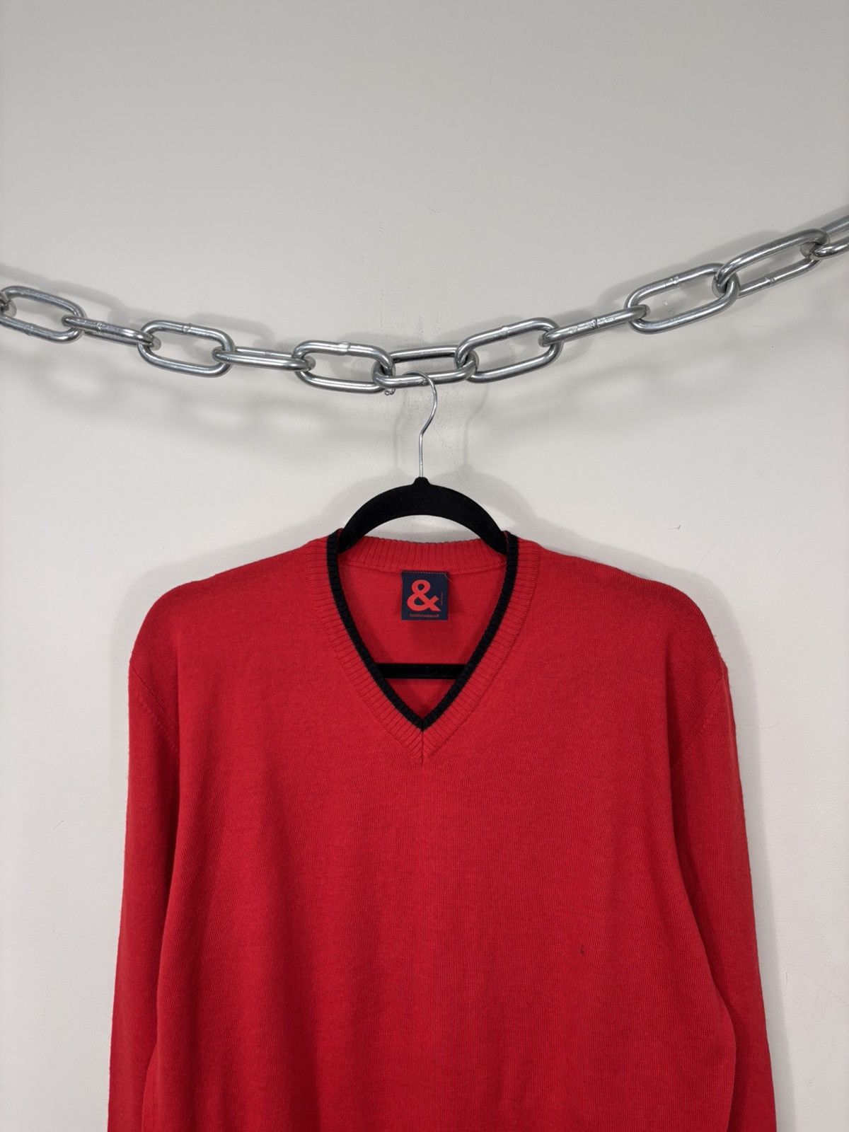 Dolce & Gabbana Vintage Dolce & Gabbana Men’s Red Wool Blend V-Neck Sweater Size US L / EU 52-54 / 3 - 2 Thumbnail