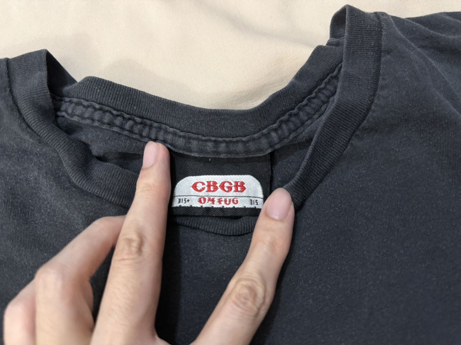 Band Tees Vintage 2000s CBGB & OMFUG T-Shirt Size L Size US L / EU 52-54 / 3 - 2 Thumbnail