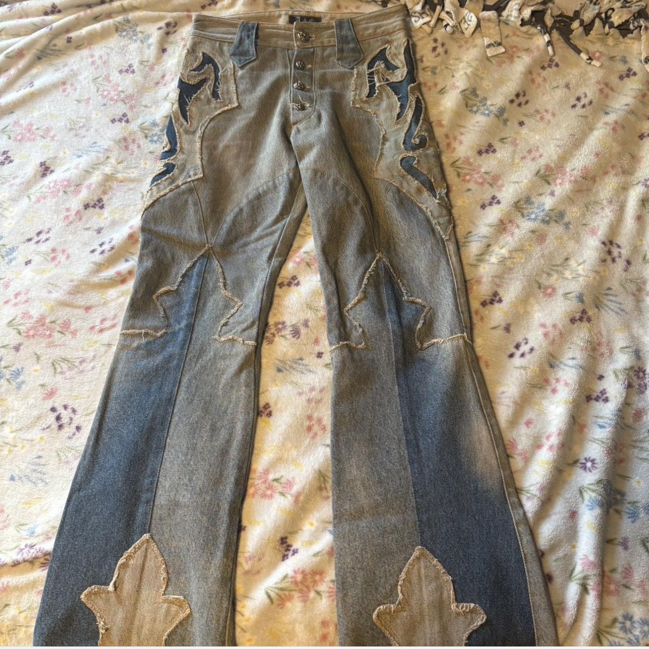 A&G Rock A&G Rock 90s Fleur Knee Tribal Patch Denim Size:28 Size US 28 / EU 44 - 1 Thumbnail