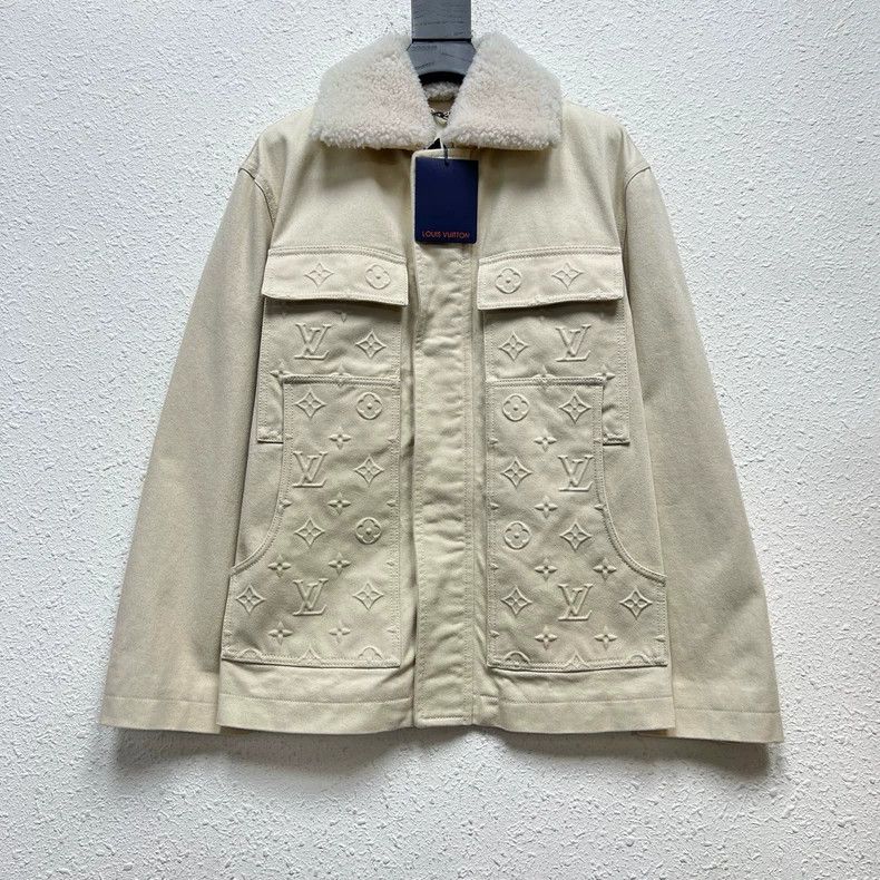 Louis Vuitton Louis Vuitton White embossed LOGO logging jacket Size US S / EU 44-46 / 1 - 1 Thumbnail
