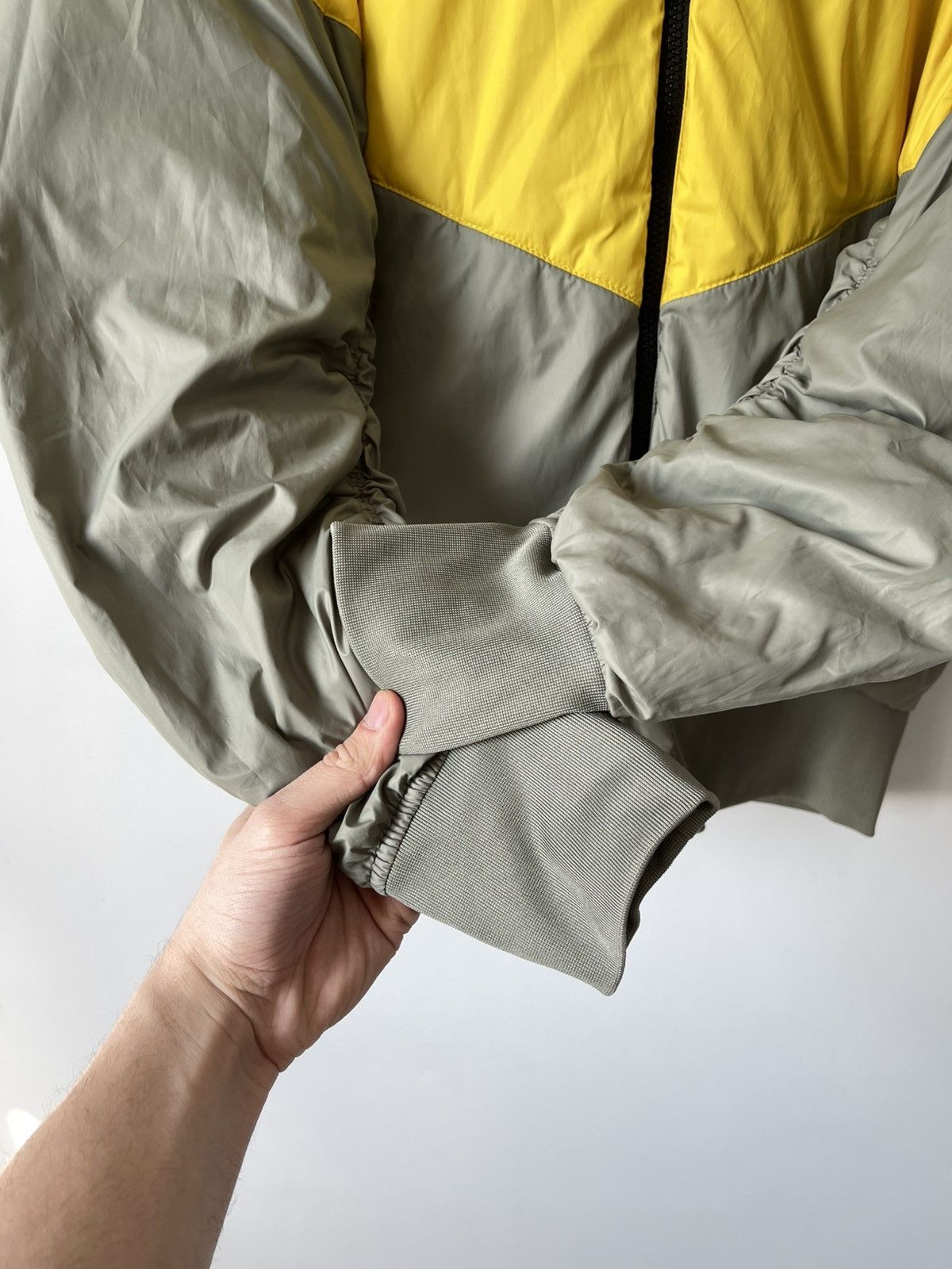 Nike Nike AF-1 Reversible Nylon Big Logo Swoosh Bomber Jacket Size US S / EU 44-46 / 1 - 13 Thumbnail