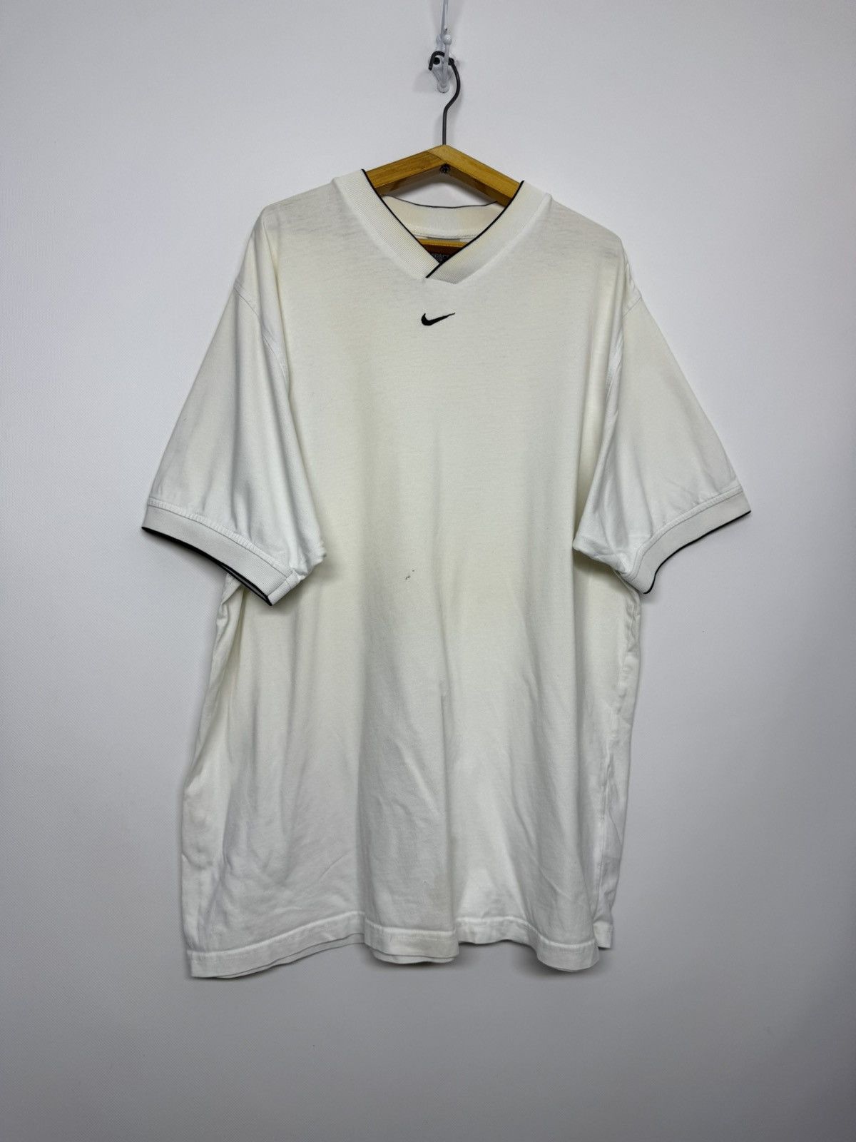 Nike Vintage Y2k Nike swoosh streetwear center logo tee Size US XL / EU 56 / 4 - 3 Thumbnail