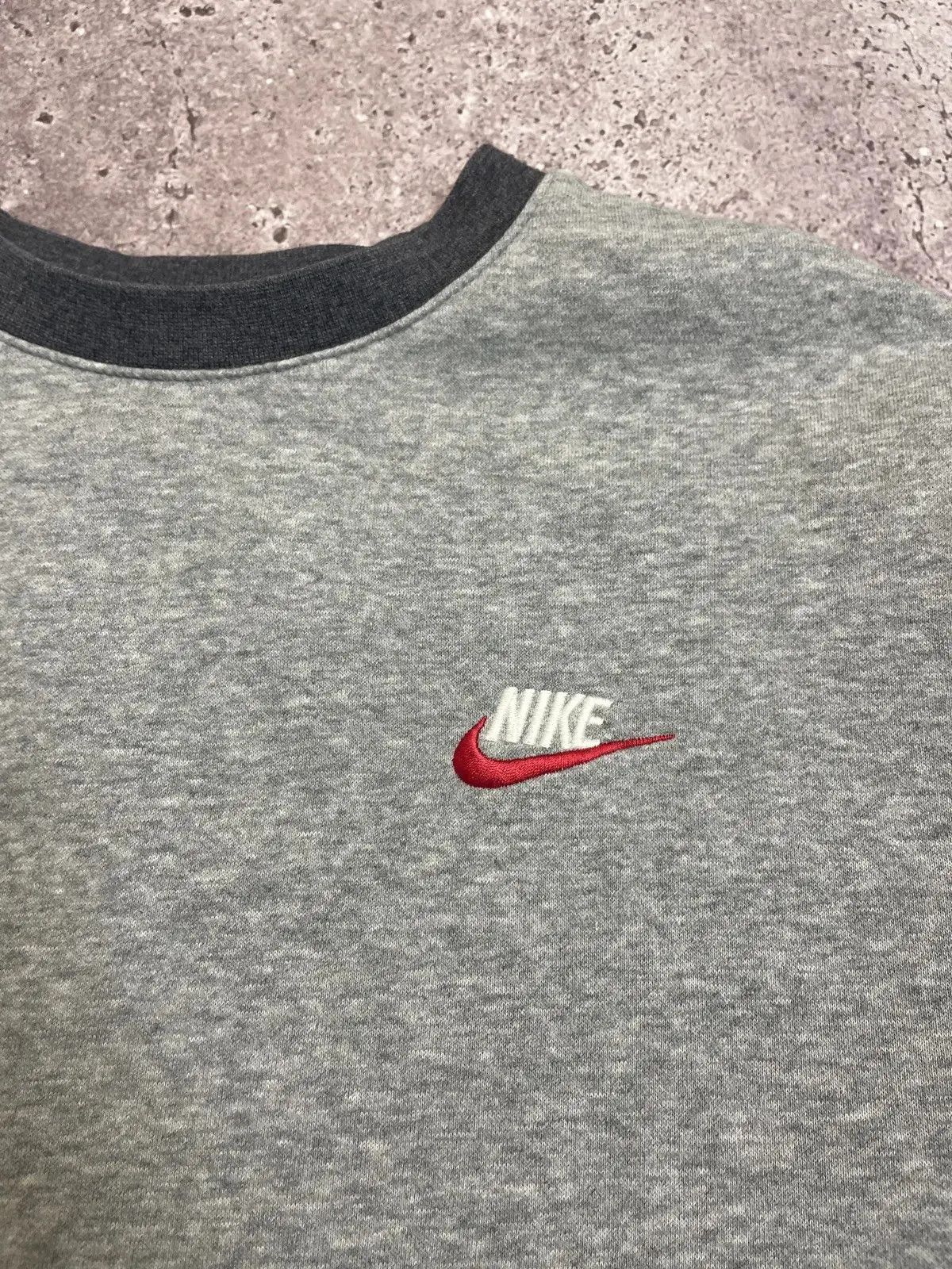 Nike Vintage Nike Sweatshirt Swoosh Logo Medium Crewneck Pullover Size US M / EU 48-50 / 2 - 2 Thumbnail