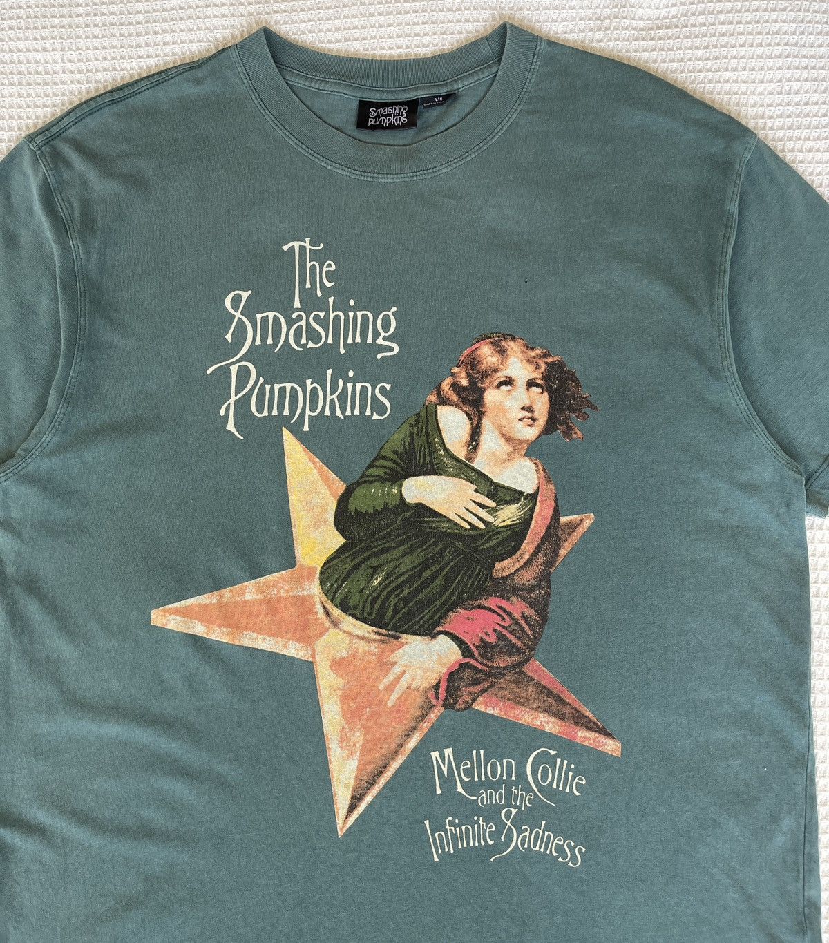 Band Tees Vintage The Smashing Pumpkins Mellon Collie Rock Band Tshirt Size US L / EU 52-54 / 3 - 3 Thumbnail