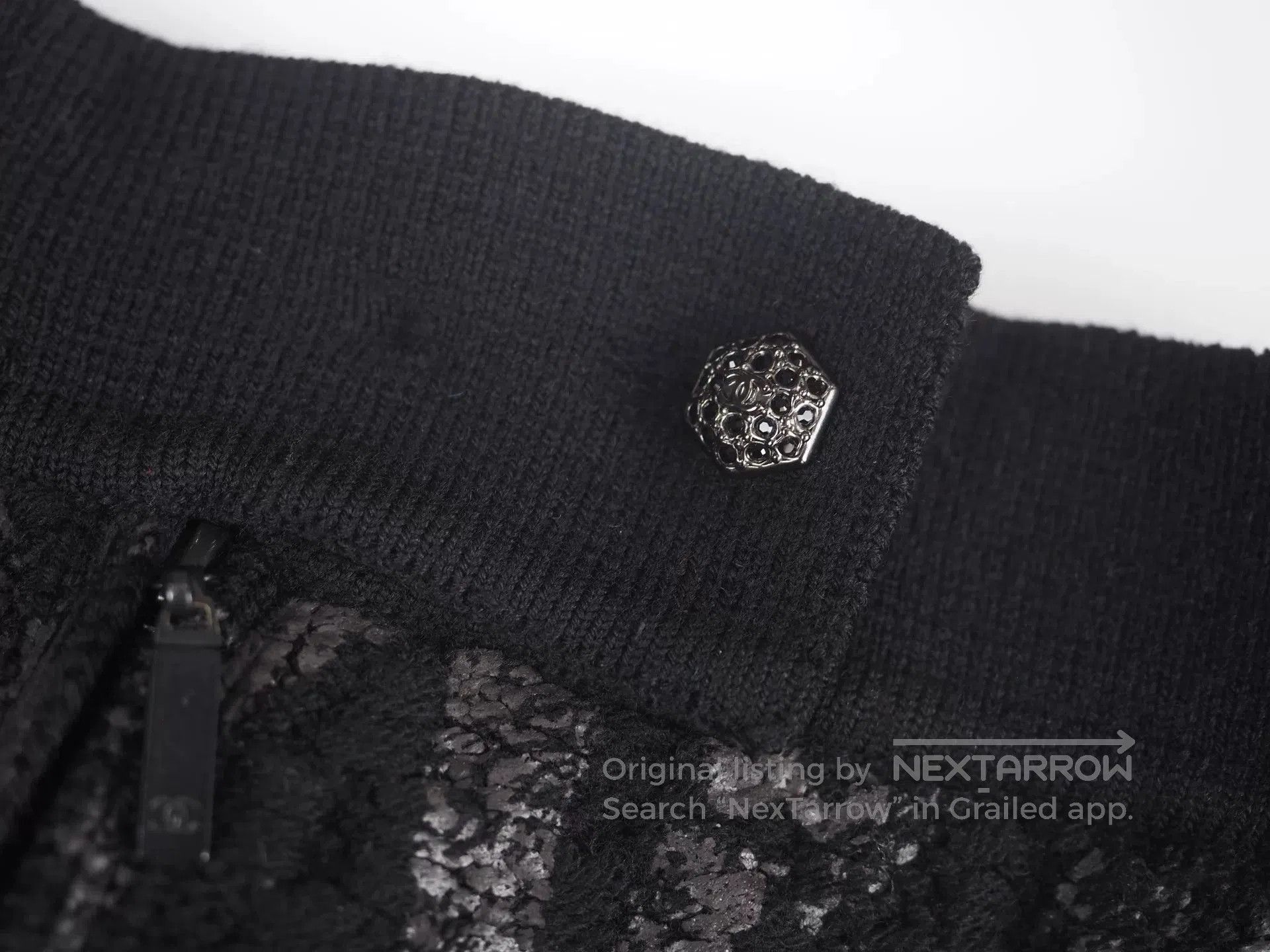 Chanel chanel black knit zip-up coco mark skirt. Size US 36 / EU 52 - 3 Thumbnail