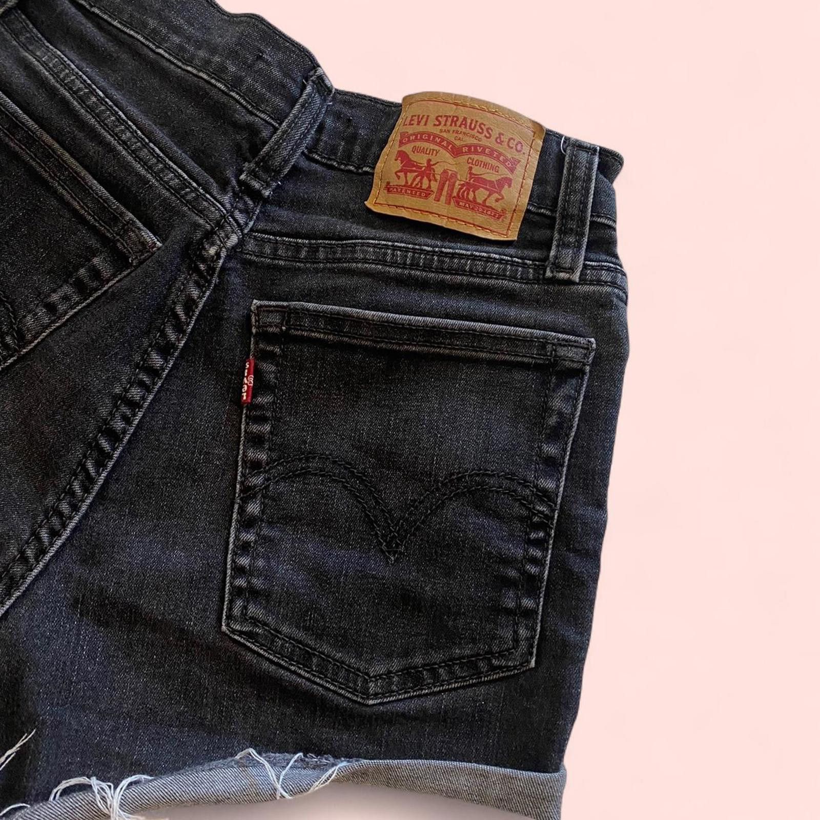 Levi's Levi's black denim shorts Size 42" / US 20 - 3 Thumbnail