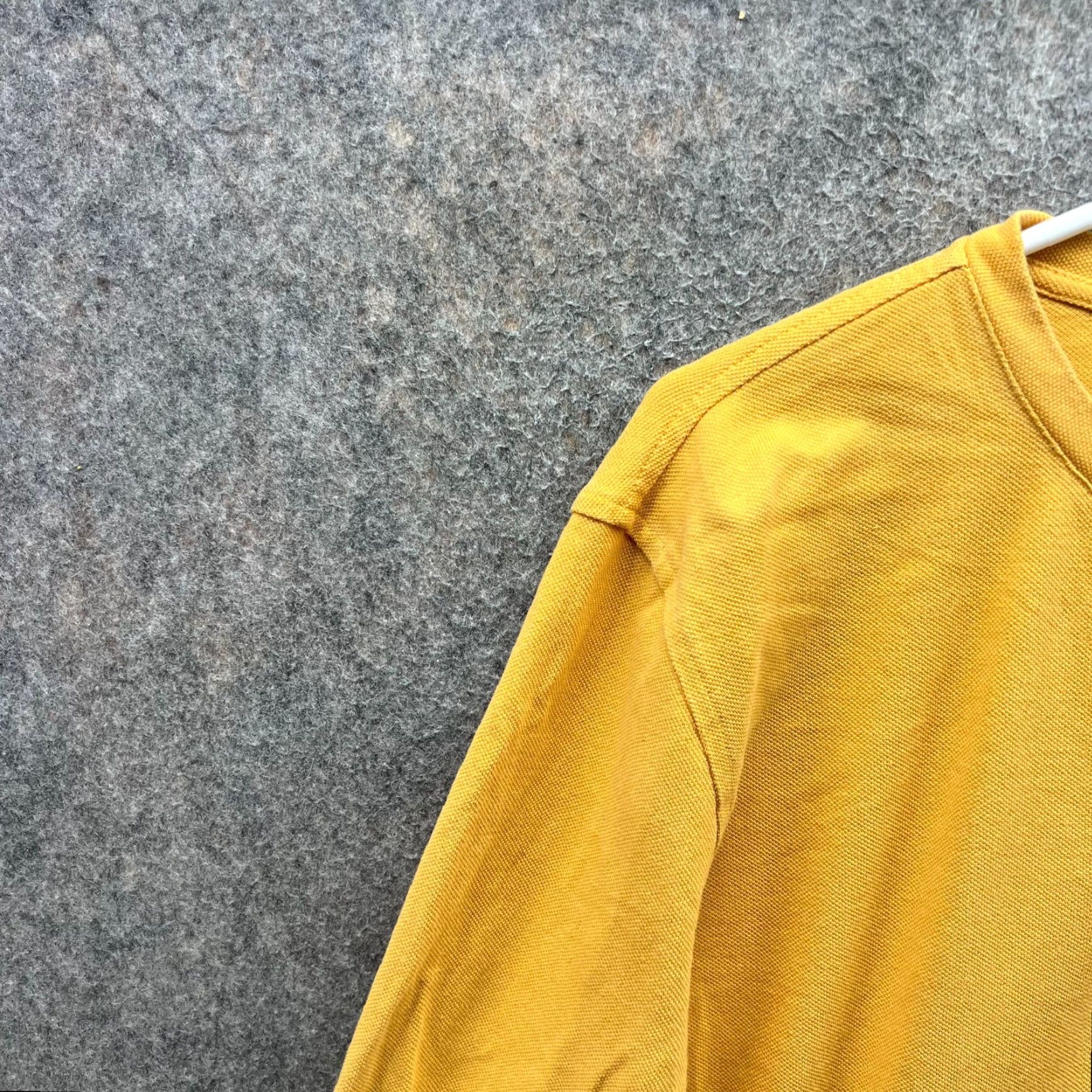 Brooks Brothers Brooks Brothers Shirt Mens Large Yellow Long Sleeve Henley Pullover Mustard Shirt Size US L / EU 52-54 / 3 - 7 Thumbnail