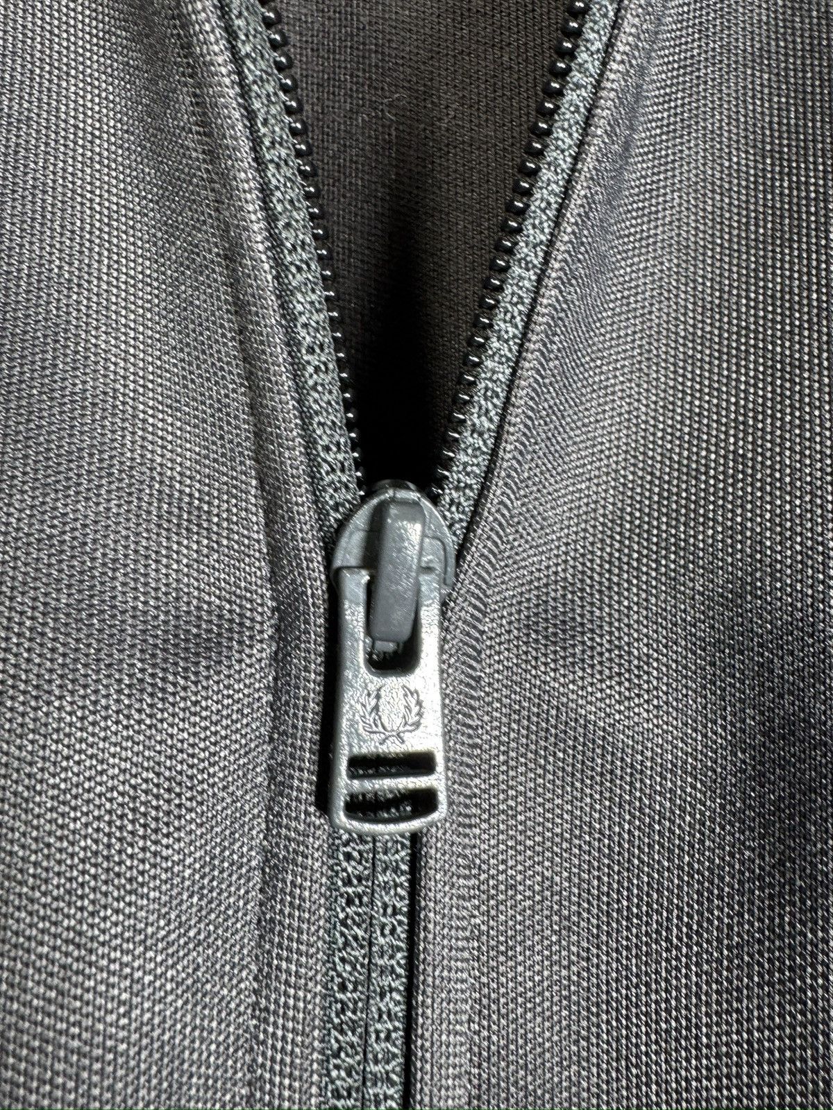 Fred Perry Fred Perry Contrast Tape Track Jacket Anchor Gray /Black Size US XL / EU 56 / 4 - 8 Thumbnail