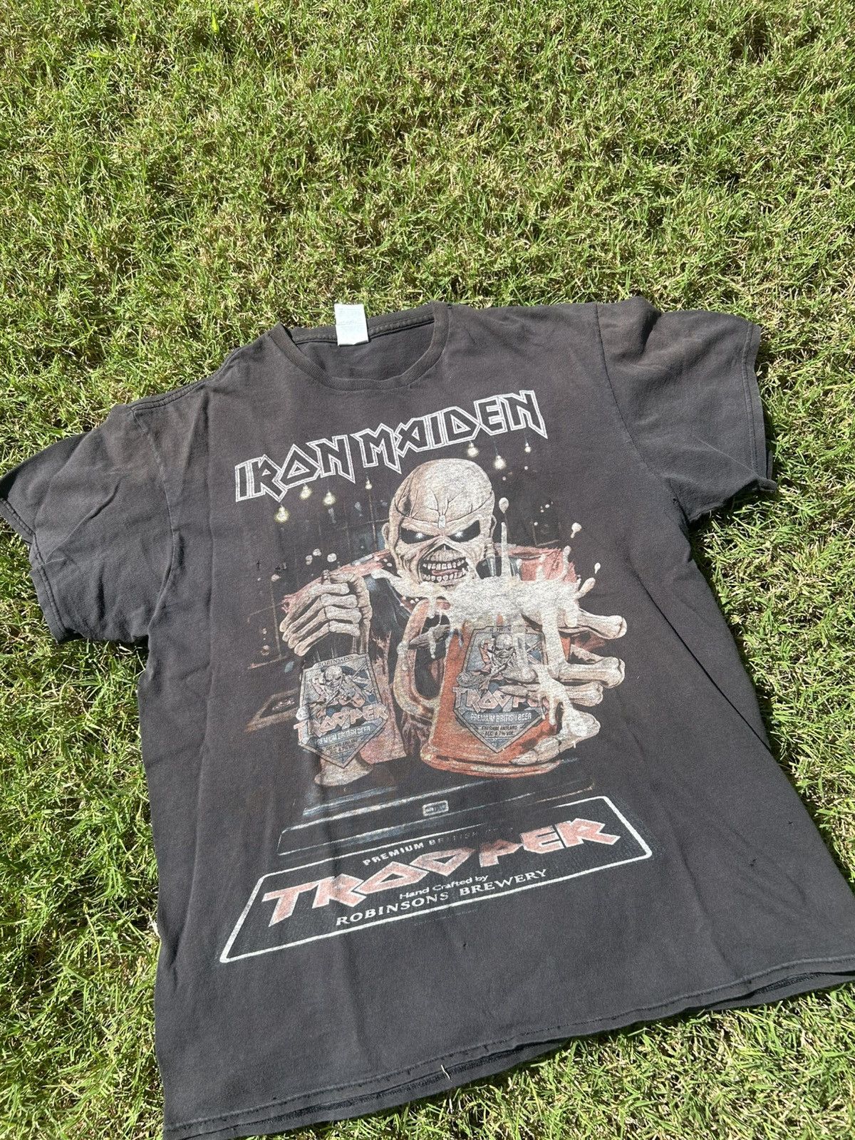 Band Tees × Vintage Rare Y2K Thrashed Iron Maiden Trooper Beer Promo Shirt Size US L / EU 52-54 / 3 - 1 Thumbnail