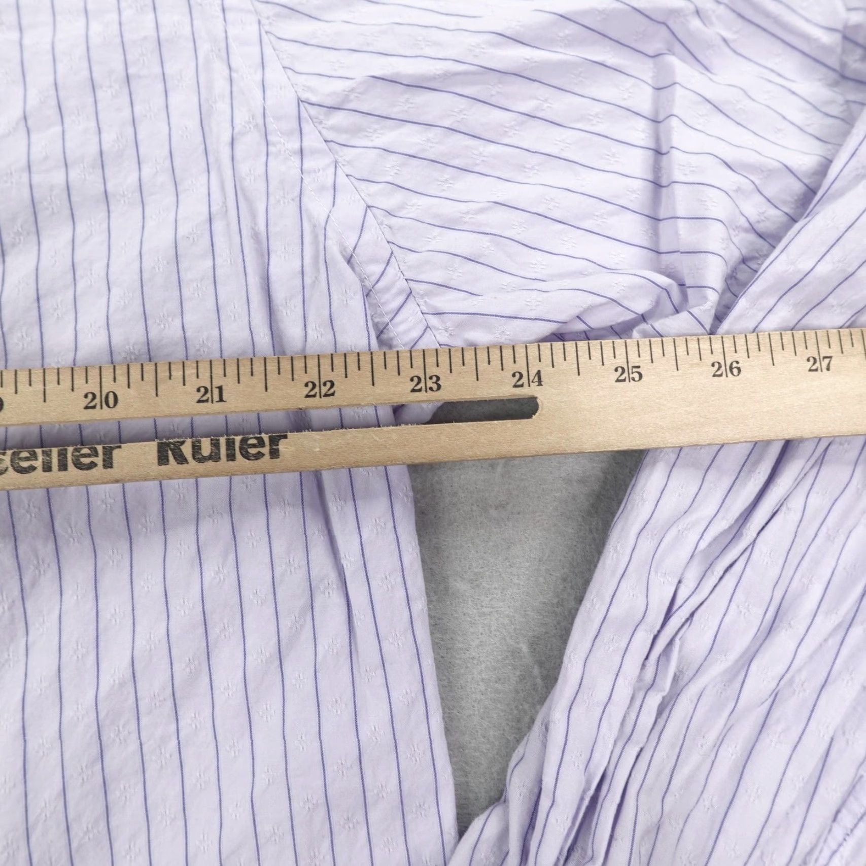 Brooks Brothers VINTAGE Brooks Brothers Shirt Mens Large Purple Stripes Cotton Reg Short Sleeve Classic Preppy Mens Size US L / EU 52-54 / 3 - 4 Thumbnail