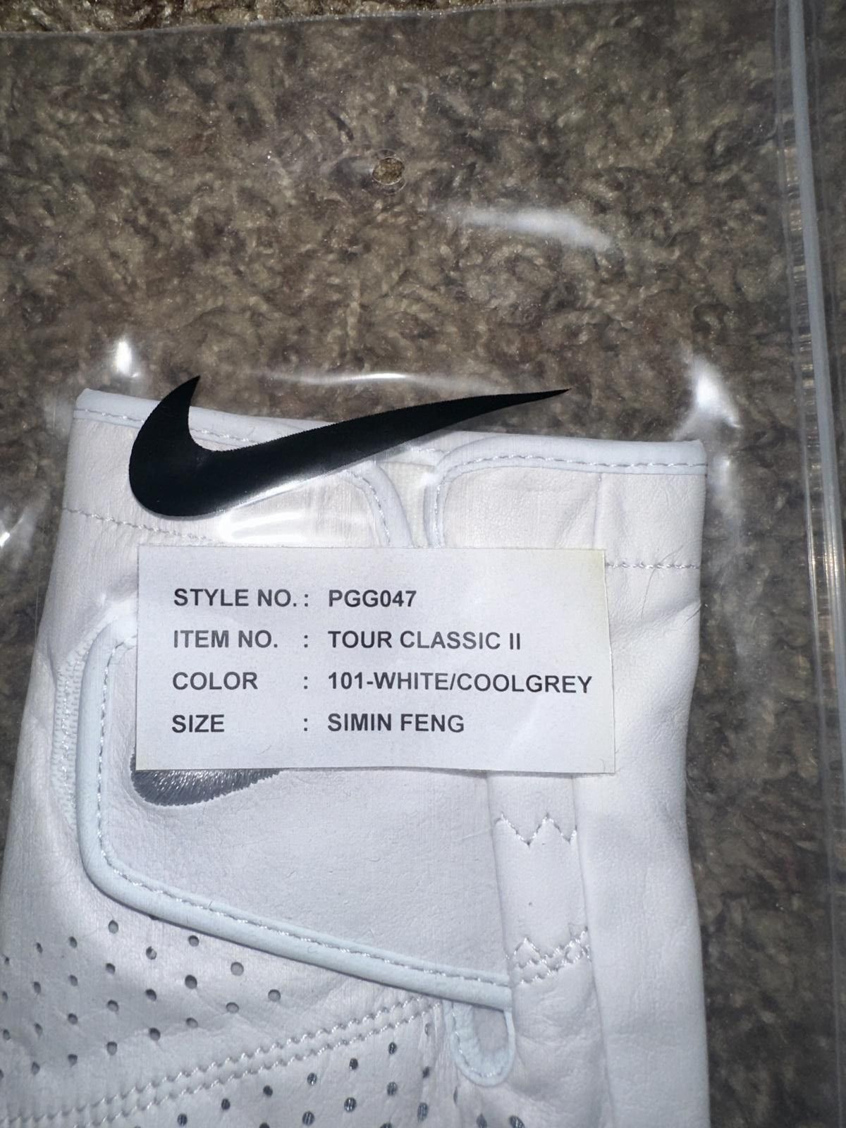 Nike Nike Tour Classic II Golf Glove Sample Size ONE SIZE - 4 Thumbnail