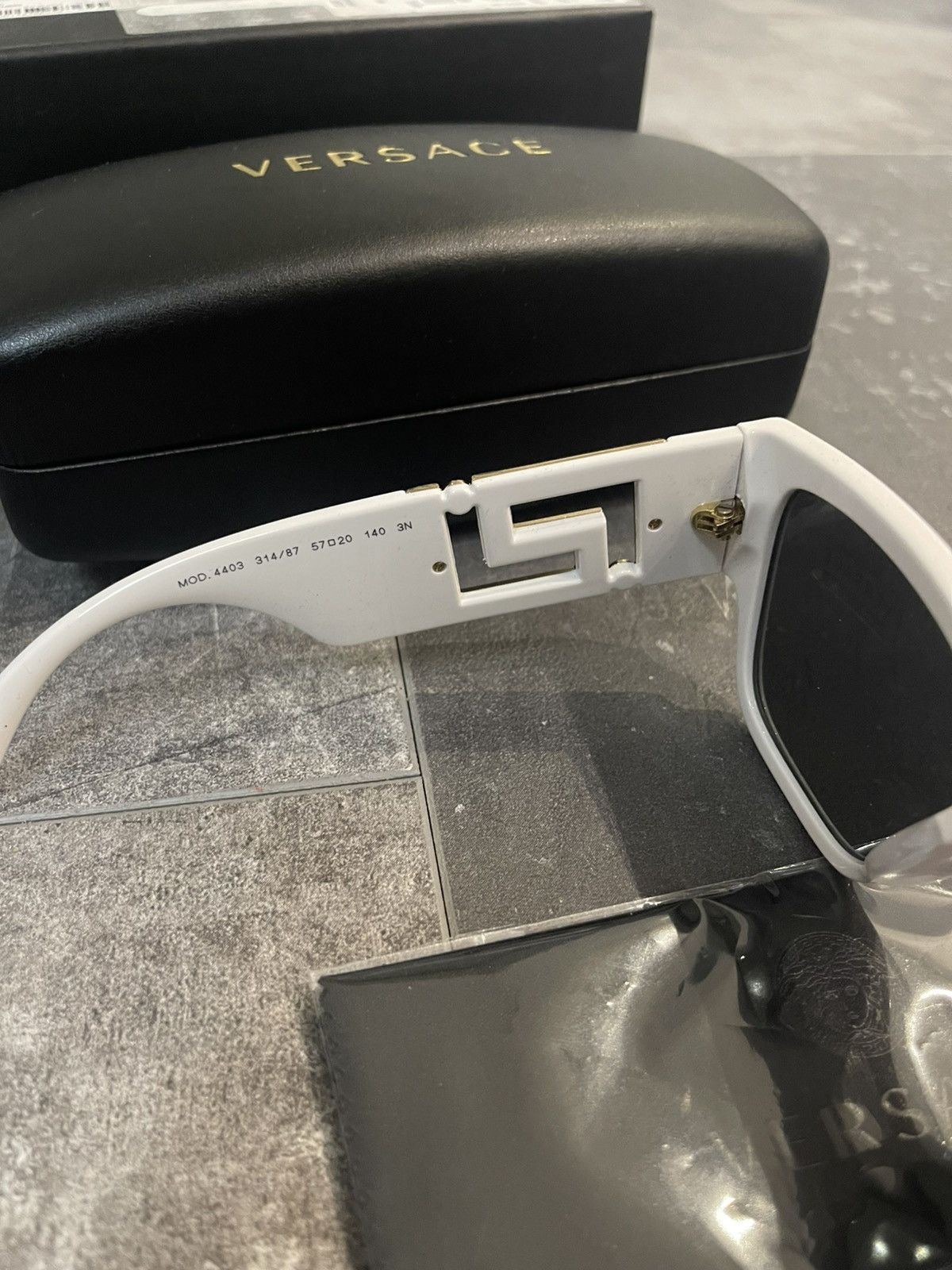 Versace Versace white gold unisex shades Full Set Size ONE SIZE - 22 Thumbnail