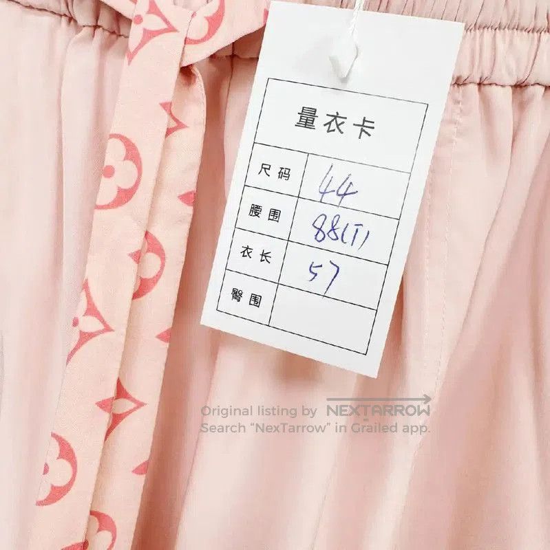 Other Louis Vuitton Light Pink Women's Shorts Size S . Size 23" - 2 Thumbnail