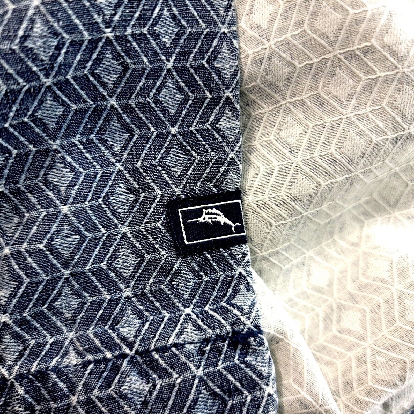 Tommy Bahama Tommy Bahama 100% Silk Blue Gray Geometric Short Sleeve Pock Size US XL / EU 56 / 4 - 9 Thumbnail