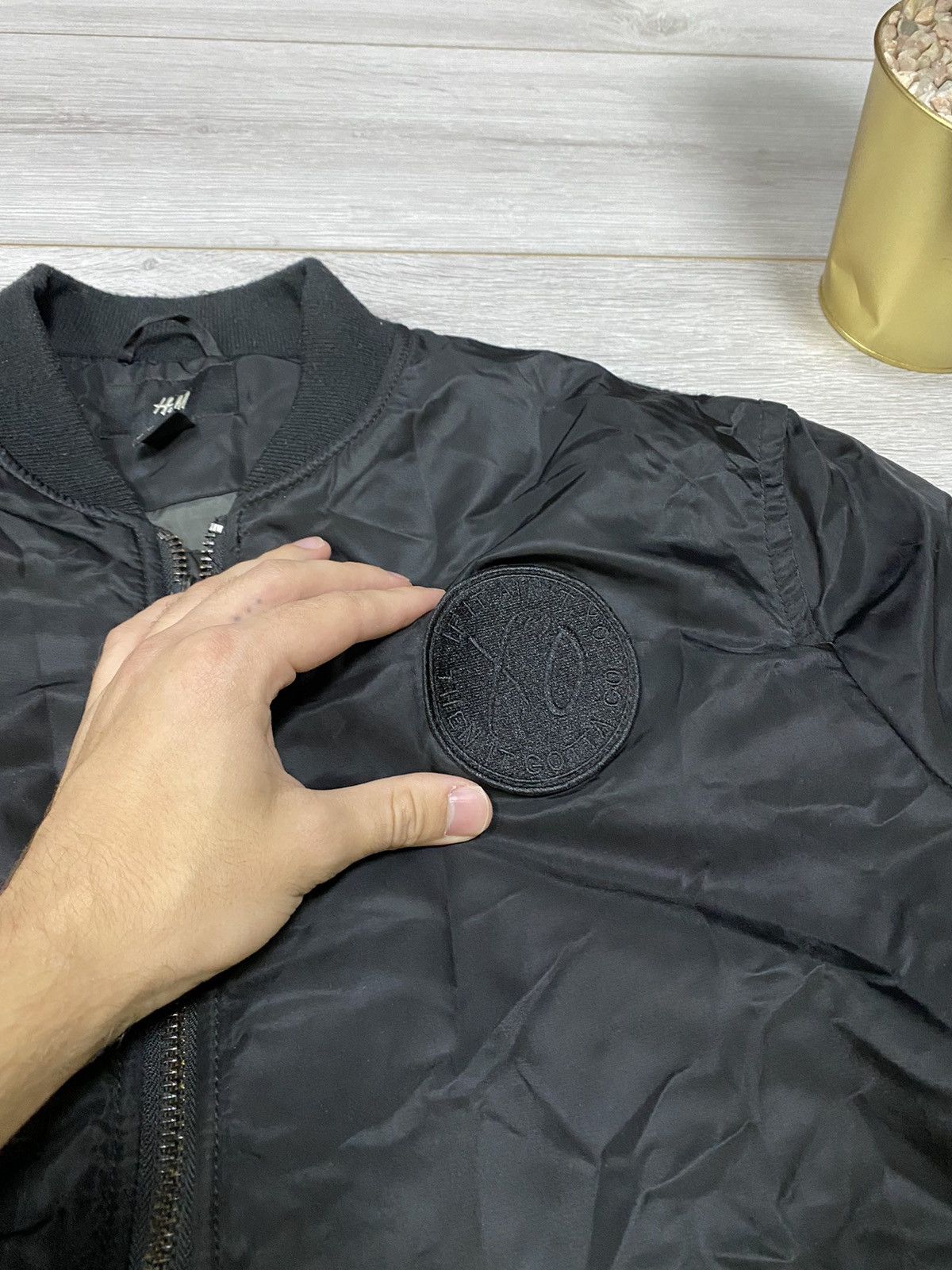 H&M × The Weeknd H&M The Weeknd XO Black Bomber Patch Jacket Size US S / EU 44-46 / 1 - 2 Thumbnail