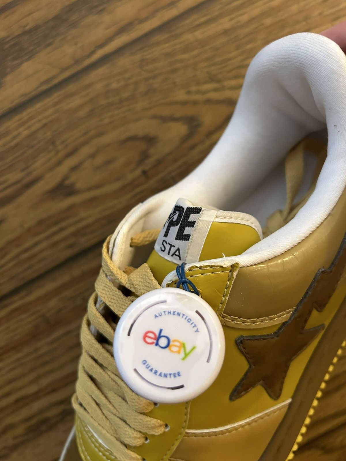 Bape Bape Gold Members Exclusive Bapestas NEW Size US 9 / EU 42 - 10 Thumbnail