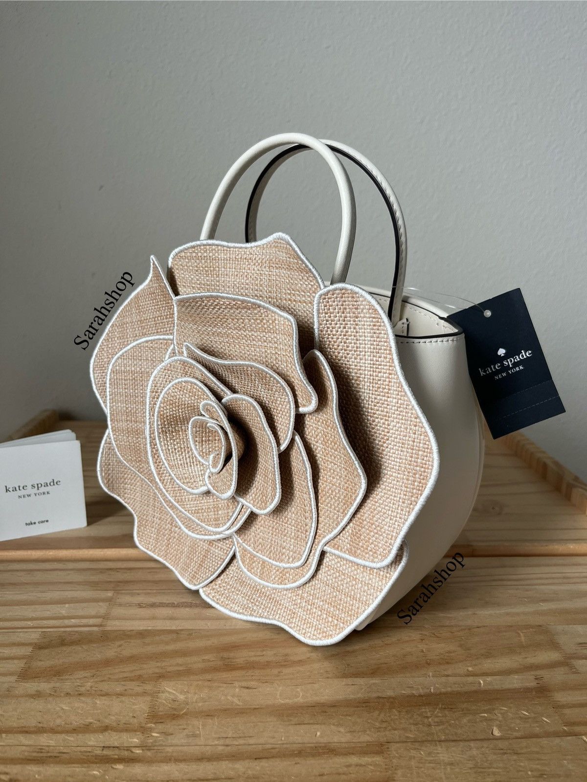 ショルダーバッグ・ポシェット Kate Spade KK969 Flora Rose Straw Crossbody KATE SPADE Flora Rose Straw Crossbody