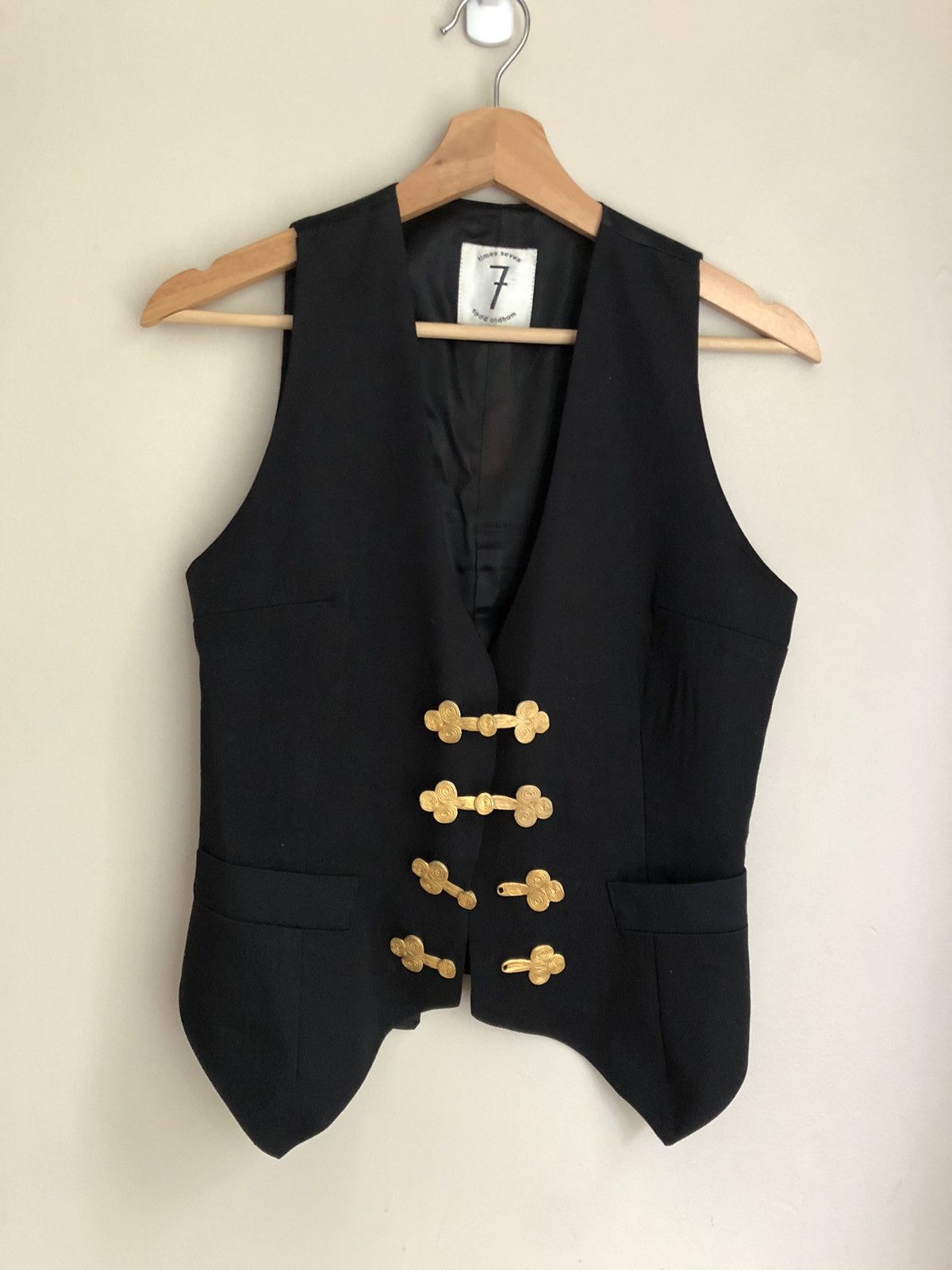 Todd Oldham Todd Oldham Vintage Ornate Gold Metal Clasp Vest Size S / US 4 / IT 40 - 18 Thumbnail
